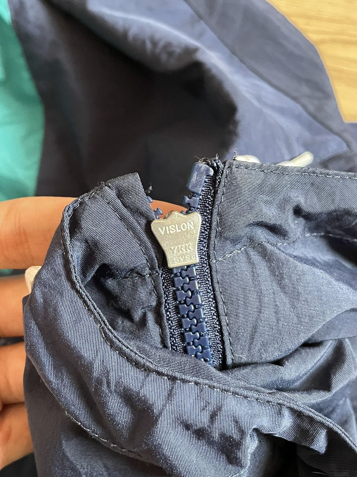 Supreme SS11 Supreme Small Box Logo Windbreaker Jacket Size US S / EU 44-46 / 1 - 10 Thumbnail