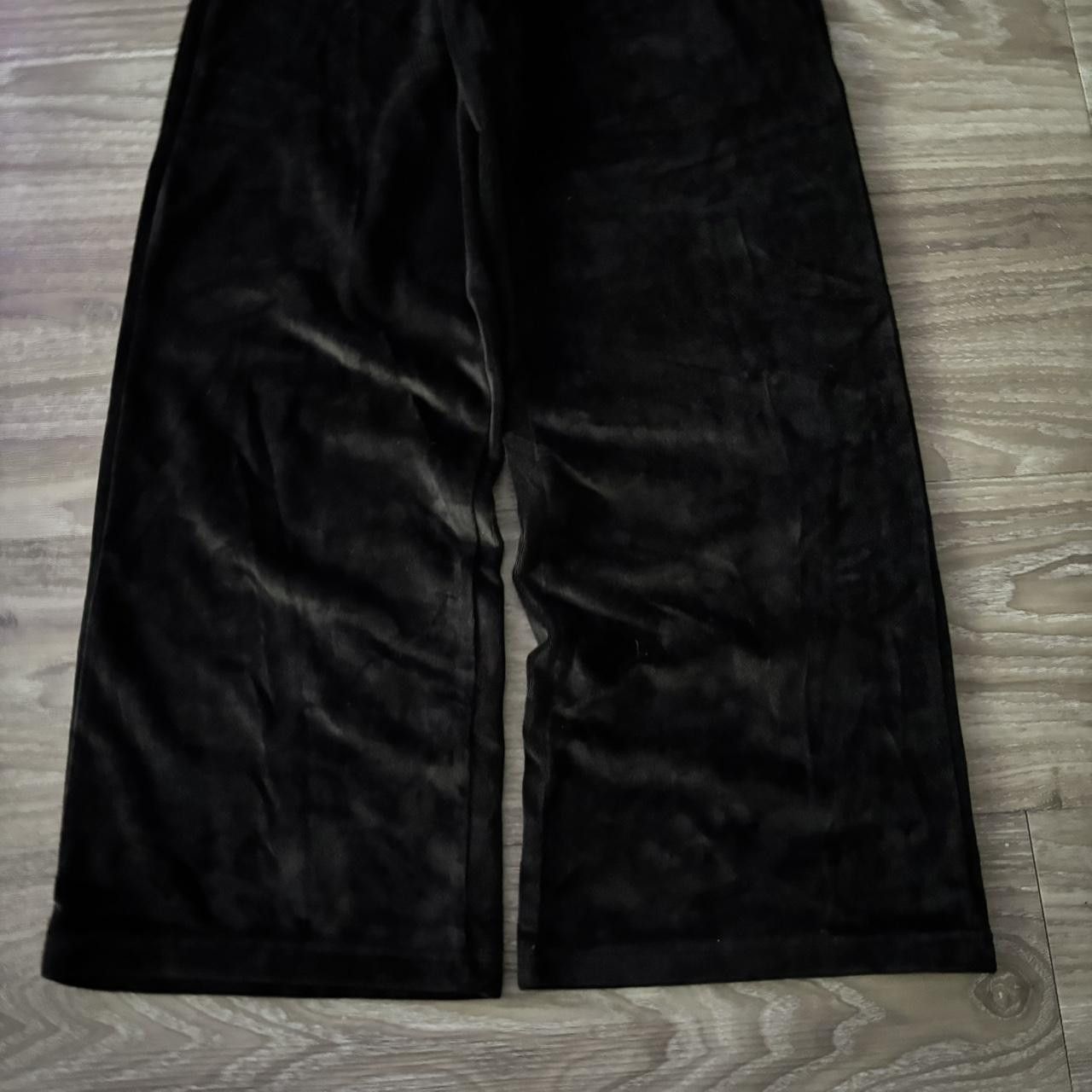 Victoria's Secret Vintage Y2K/2000s Black Velour NBA Chicago Bulls Sweatpants! Size S Size 26" / US 2 / IT 38 - 4 Thumbnail