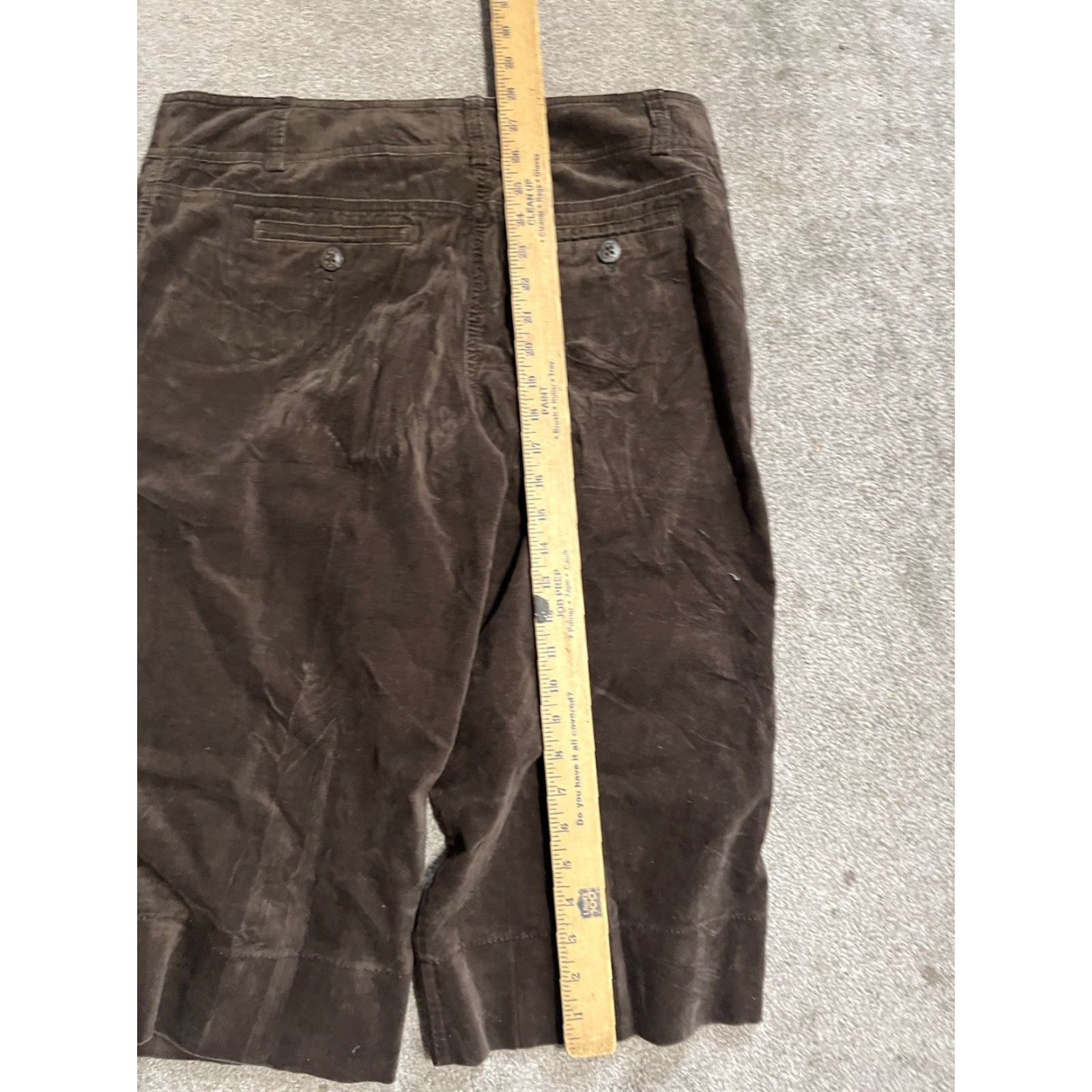 Ann Taylor VINTAGE Ann Taylor Loft Women’s Pants Sz 10 Marisa Brown Velvet Feel Quacho Capri Capris Cropped Button Detail 17.5 Inseam Straight Mens? No. Size 32" / US 10 / IT 46 - 5 Thumbnail