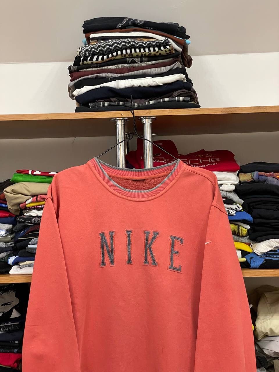 Nike × Vintage NIKE VINTAGE CENTER LOGO OVERSIZE BOXY SWEATSHIRT Size US M / EU 48-50 / 2 - 2 Thumbnail