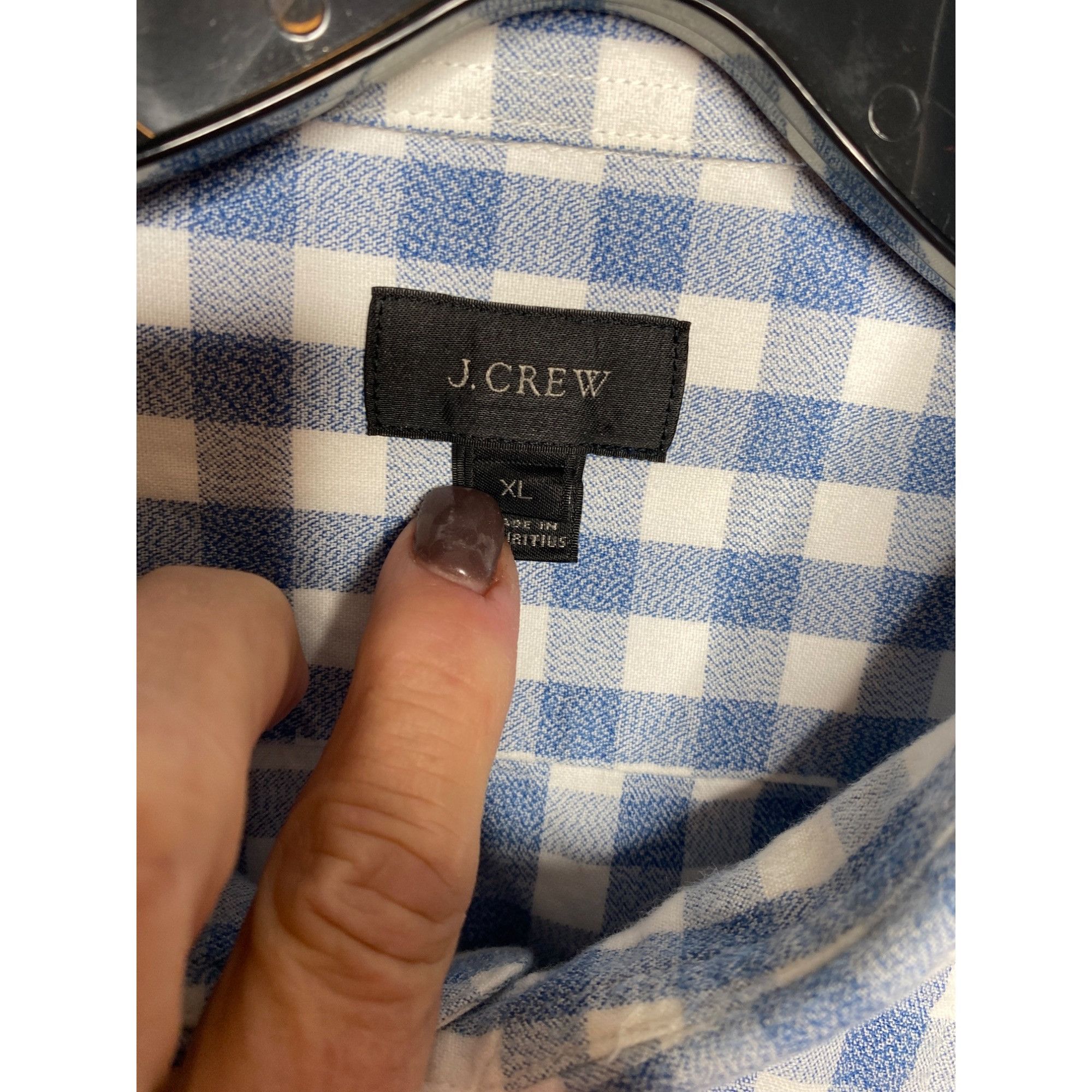 J.Crew J. CREW MEN'S BLUE AND WHITE CHECKERED LONG SLEEVE BUTTON-DO Size US XL / EU 56 / 4 - 3 Thumbnail