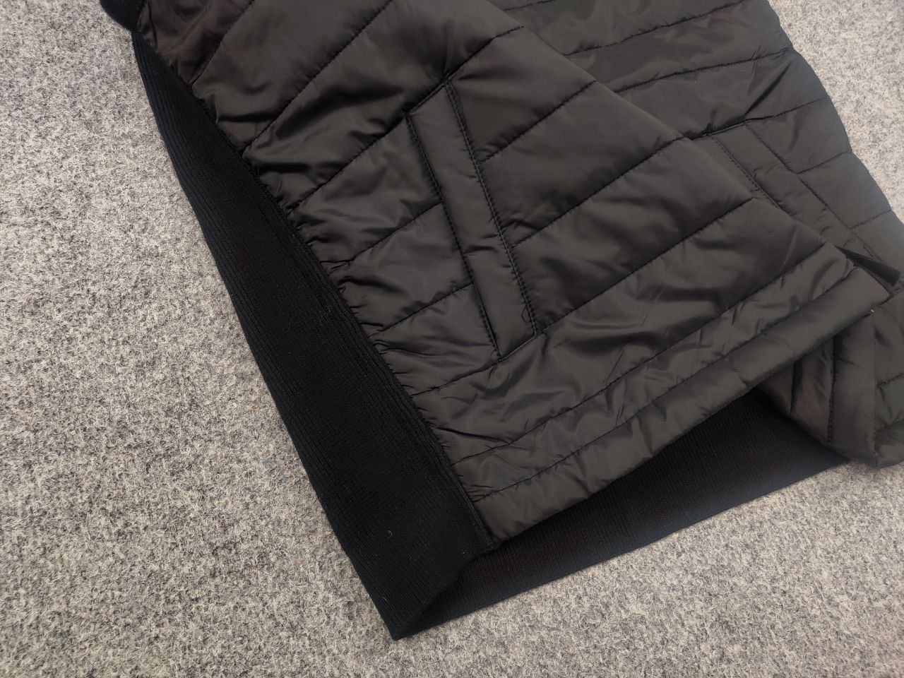 Barbour Barbour Black Quilted x knitted back Vest Button Jacket Size US M / EU 48-50 / 2 - 5 Thumbnail