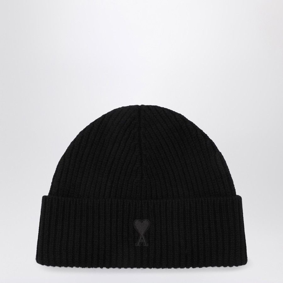 o1d2blof0625 Size: OS / Wool Beanie / Hat in Black