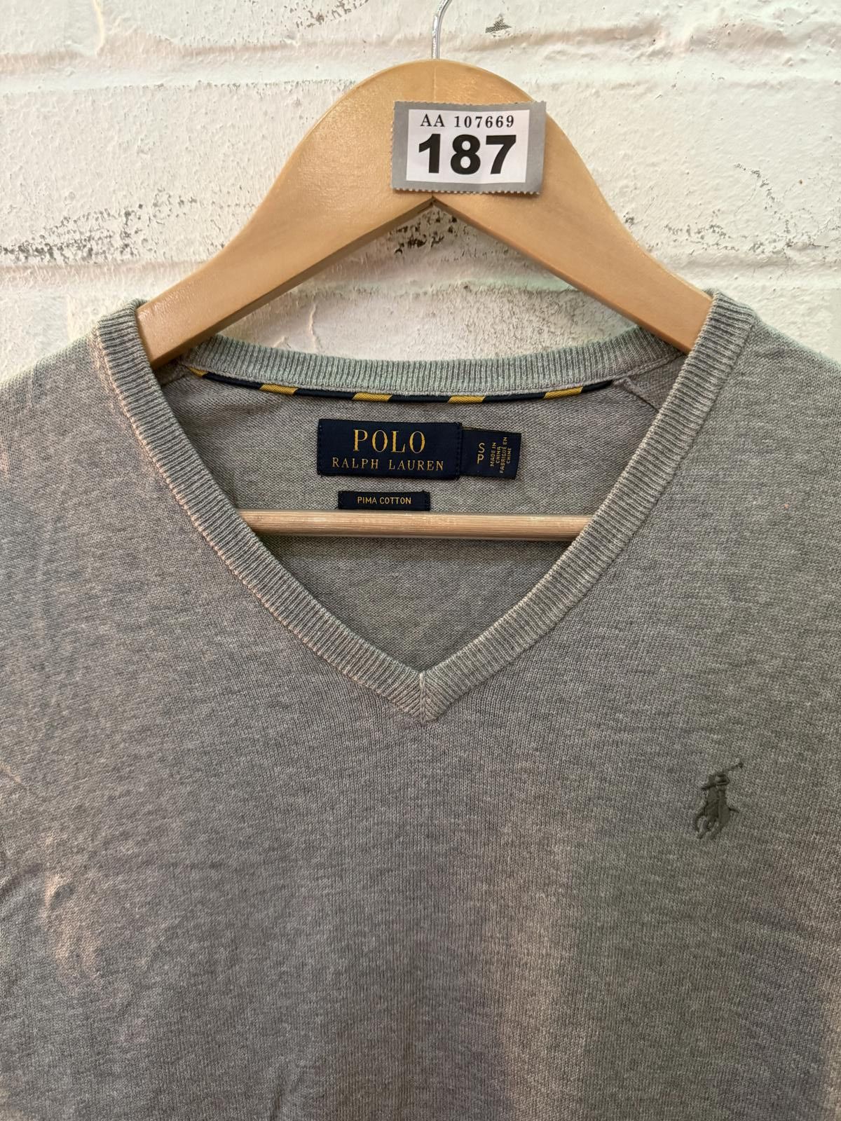 Polo Ralph Lauren Polo Ralph Lauren Mens V-Neck Sweater Vest Grey Size US S / EU 44-46 / 1 - 3 Thumbnail