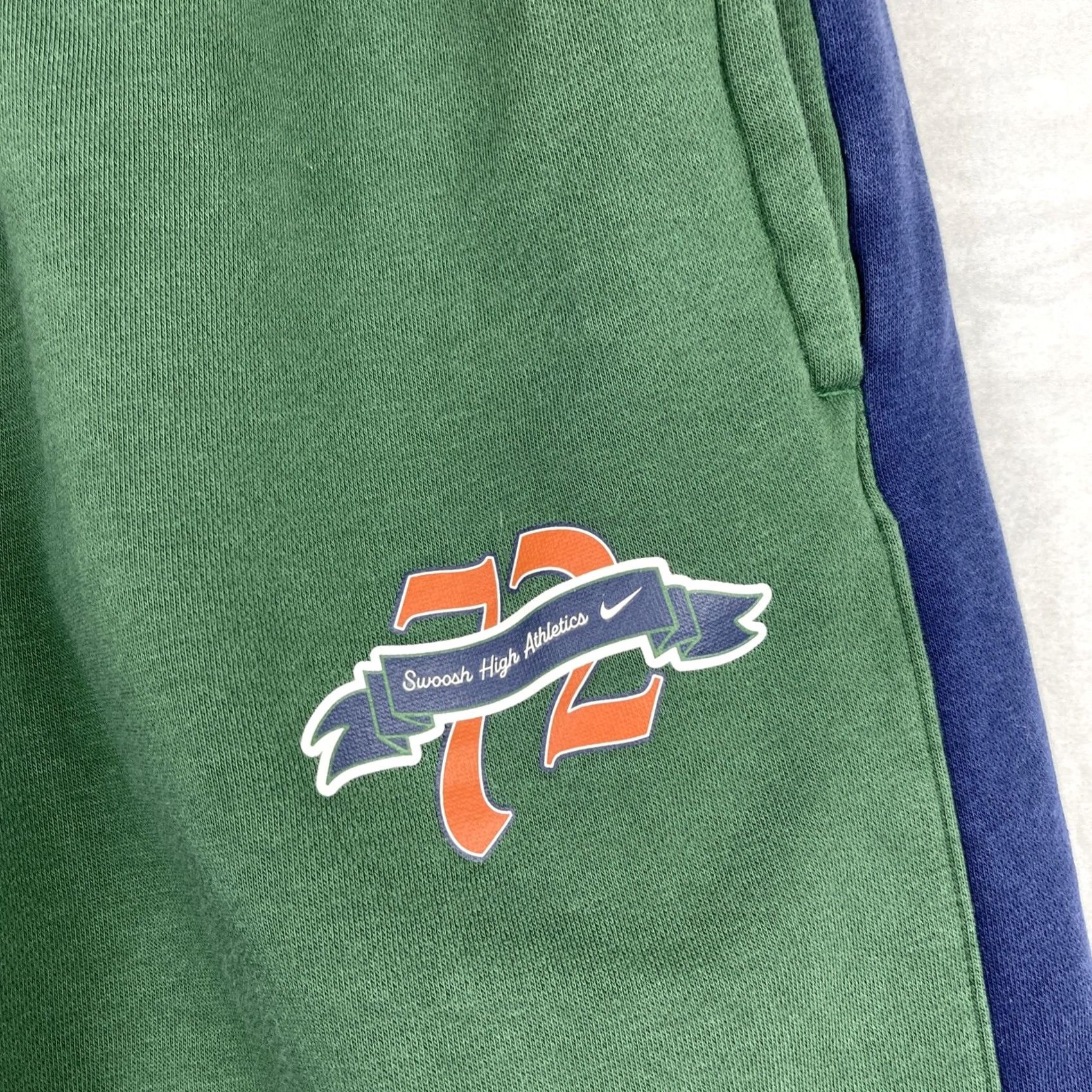 Nike Nike Pants Mens XL Joggers Sweatpants Fleece Club Swoosh FQ6157-323 Green Athletic Sportswear Casual Size US 36 / EU 52 - 4 Thumbnail
