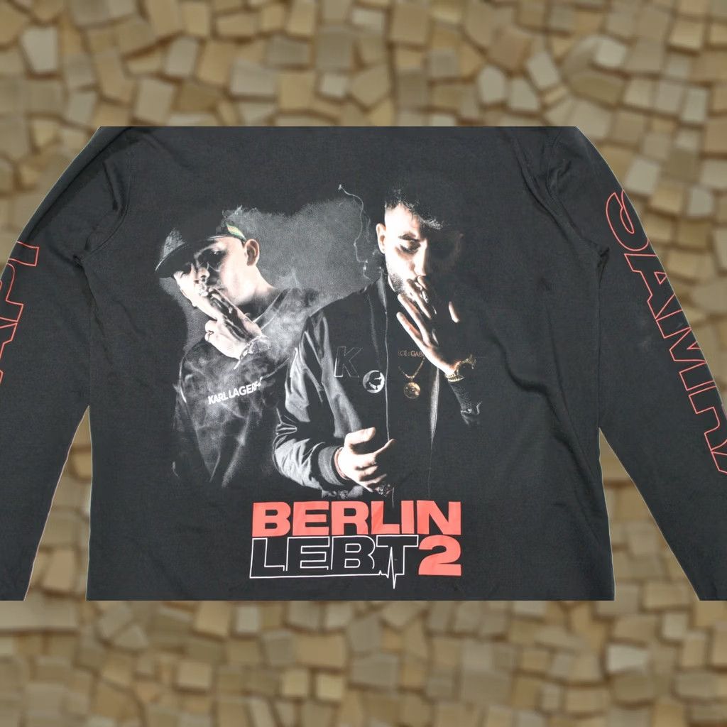 Vintage Samra & Capital Bra Berlin LEBT 2 Long Sleeve T-Shirt German Hip-Hop Black OS Mens Shirt Sleeve LEBT 2 Hip Hop Size US M / EU 48-50 / 2 - 1 Thumbnail