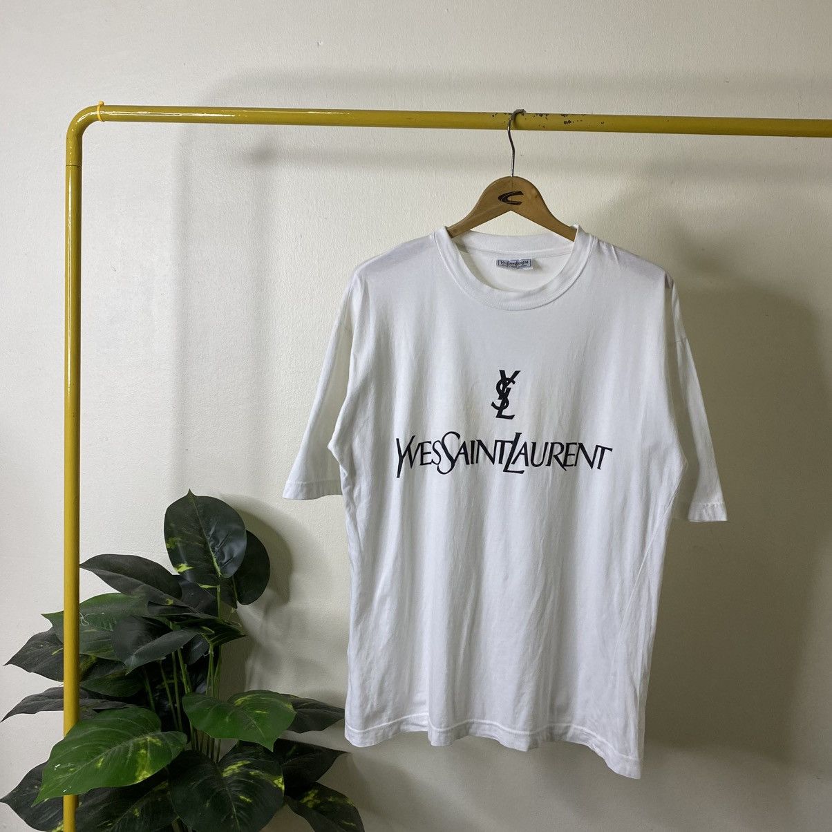 Yves Saint Laurent Vintage 90s YSL Tricots Pour Homme Big Logo T Shirt Size US L / EU 52-54 / 3 - 1 Thumbnail