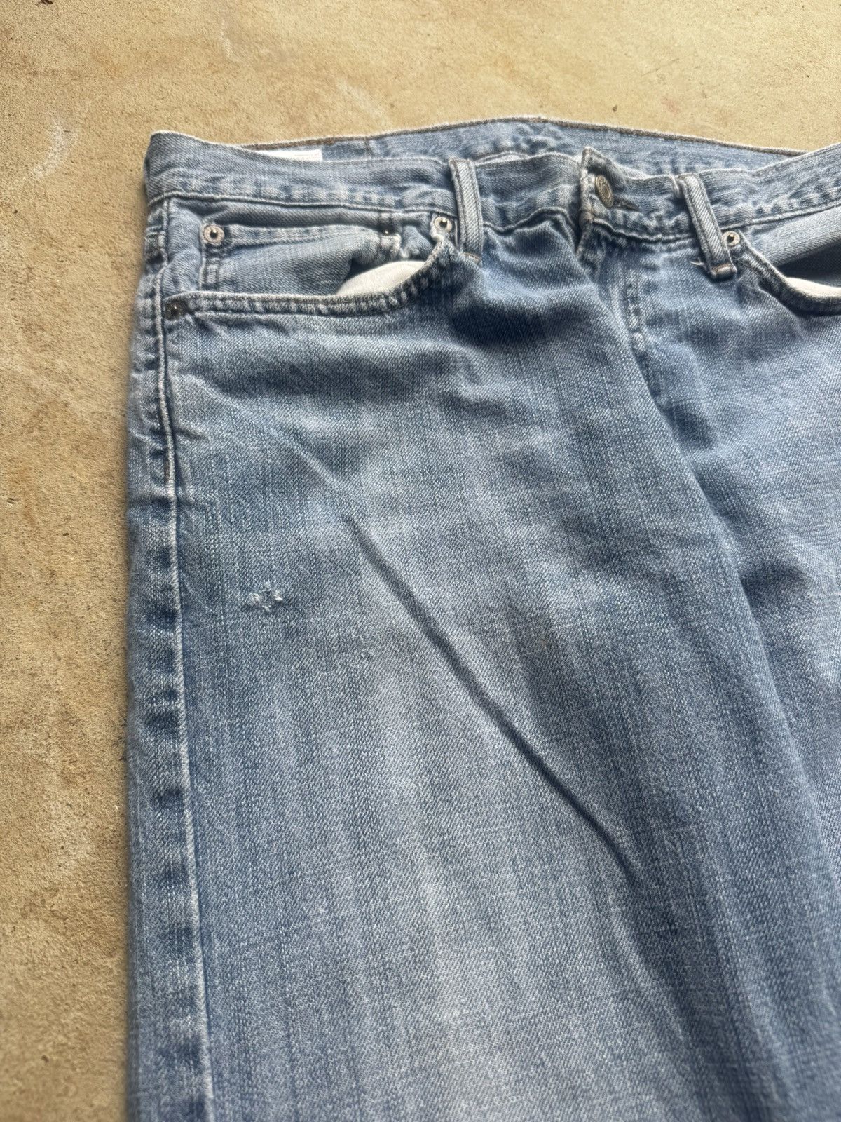 Levi's Vintage Clothing Distressed Levis 514 baby blue jeans. Size US 32 / EU 48 - 2 Thumbnail