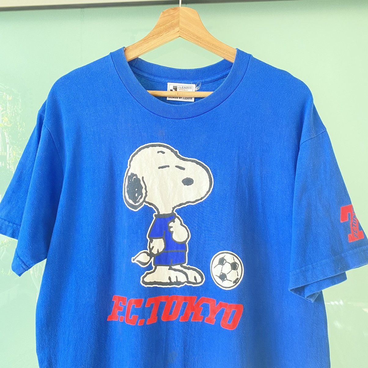 Peanuts 💥 SICK💥 VINTAGE Faded Y2K J. League x Snoopy ERD GRUNGE T Size US L / EU 52-54 / 3 - 2 Thumbnail