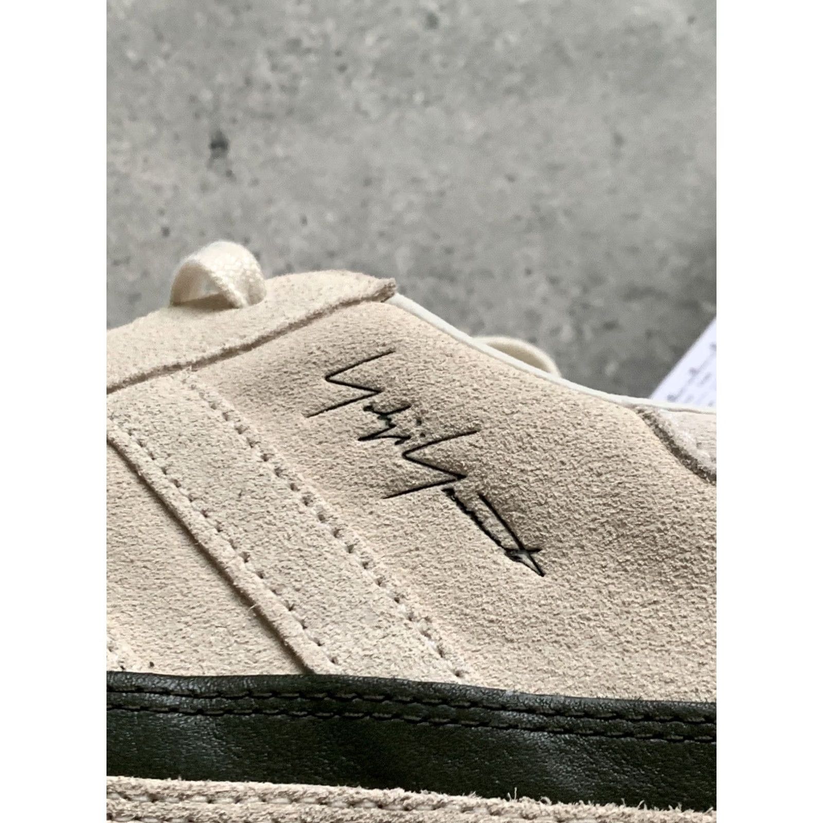 Y-3 Y-3 Gazelle Sneakers Beige Women US 6, UK 4.5, EU 37 1/3 — Suede, Low Top, Athletic, Sneaker, Size 230 mm, Release Year 2024, VINTAGE No Size US 5 / IT 35 - 5 Thumbnail
