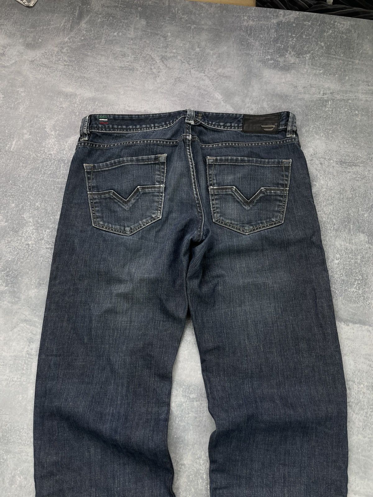 Diesel Crazy baggy Diesel larkee washed denim jeans Size US 34 / EU 50 - 3 Thumbnail