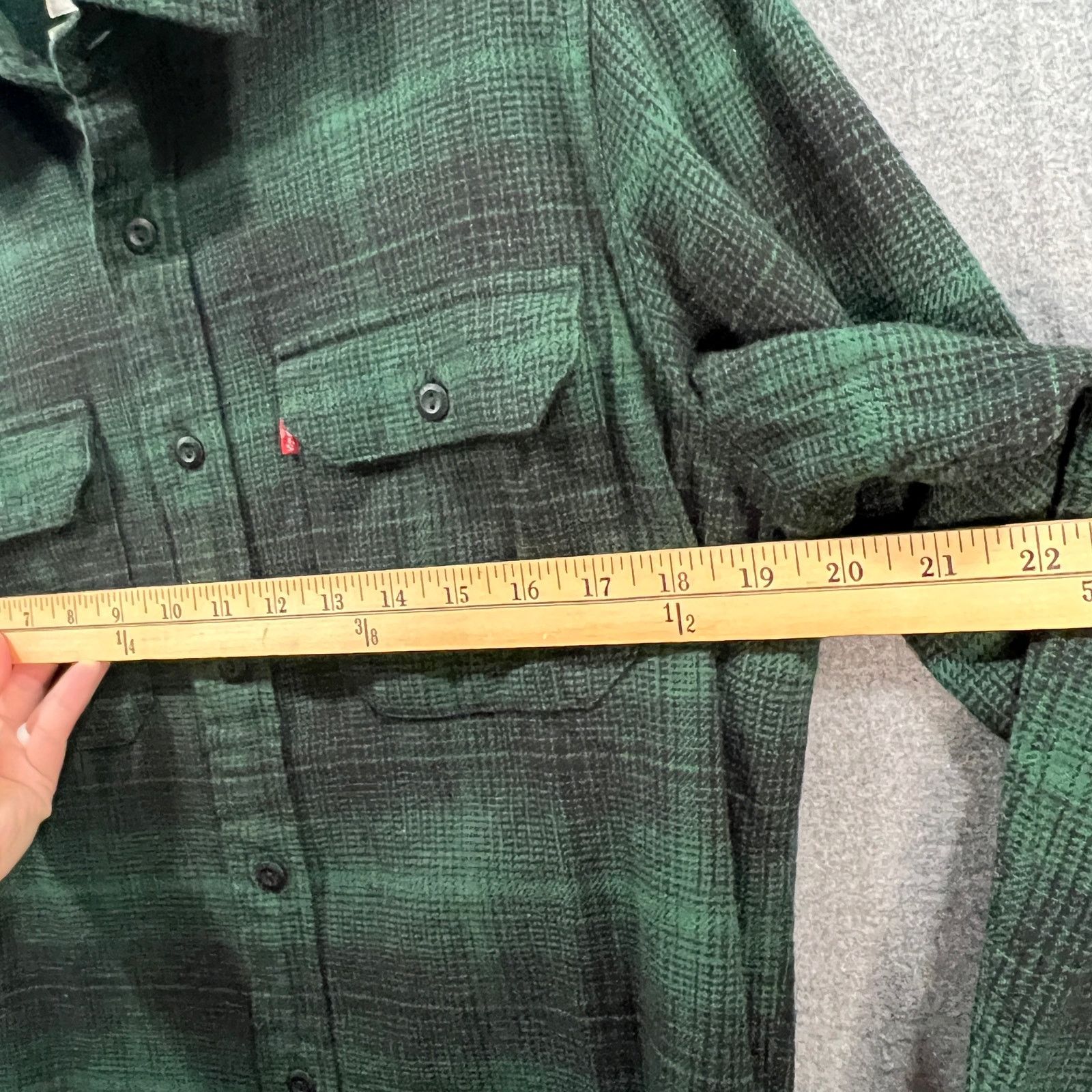 Other Levis Shirt Mens Button Up Green Buffalo Plaid Casual Size US S / EU 44-46 / 1 - 10 Thumbnail