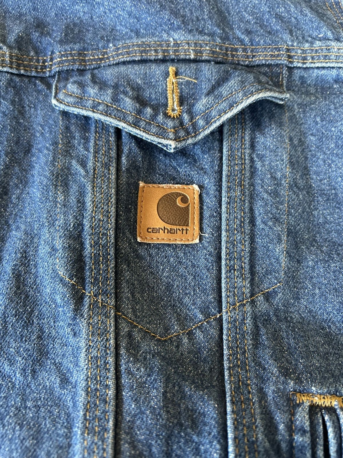 Carhartt Vintage Carhartt Denim Trucker Jacket Size US L / EU 52-54 / 3 - 6 Thumbnail