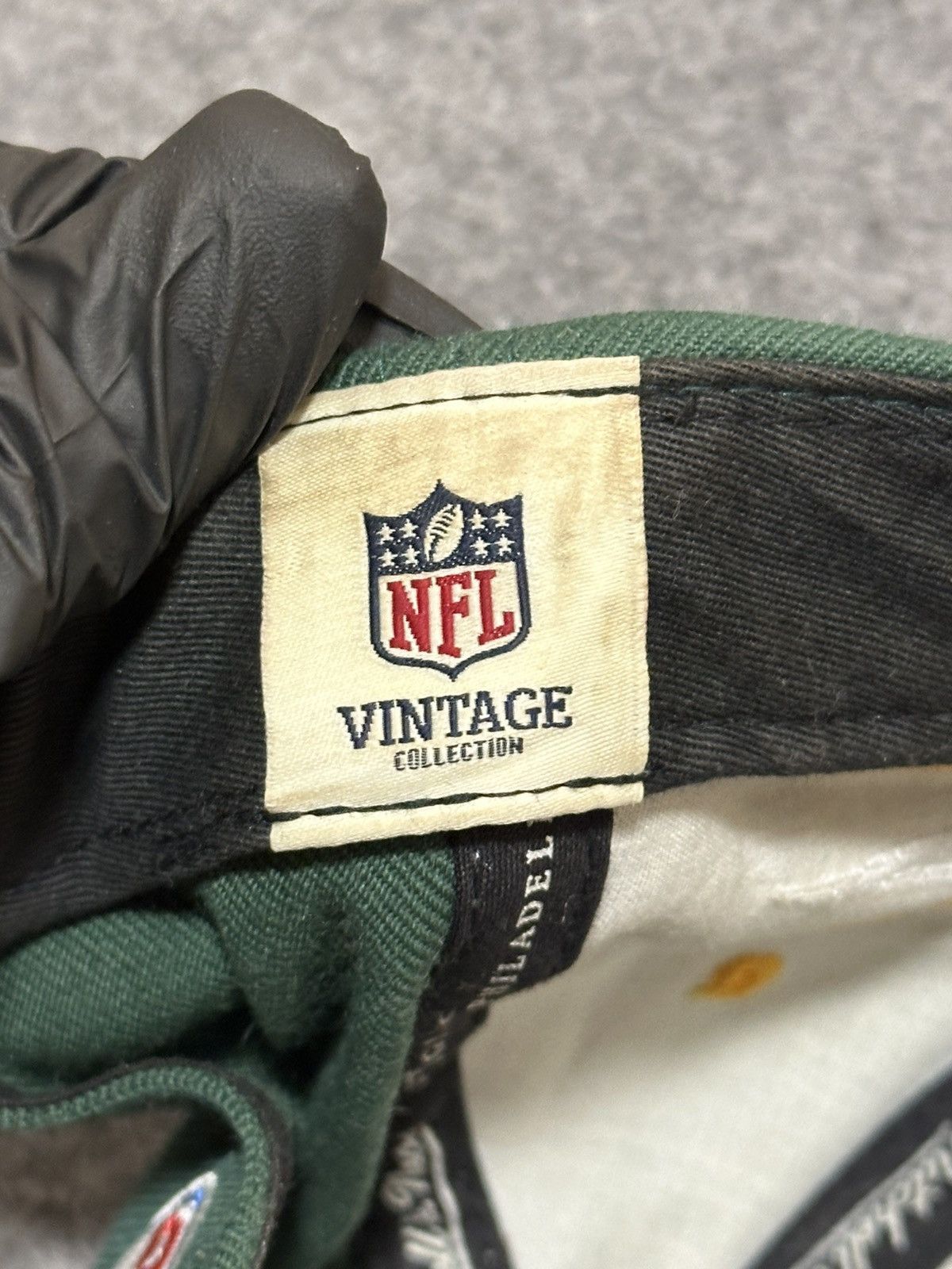 NFL Mitchell & Ness Green Bay Packers snapback hat. Size ONE SIZE - 12 Thumbnail