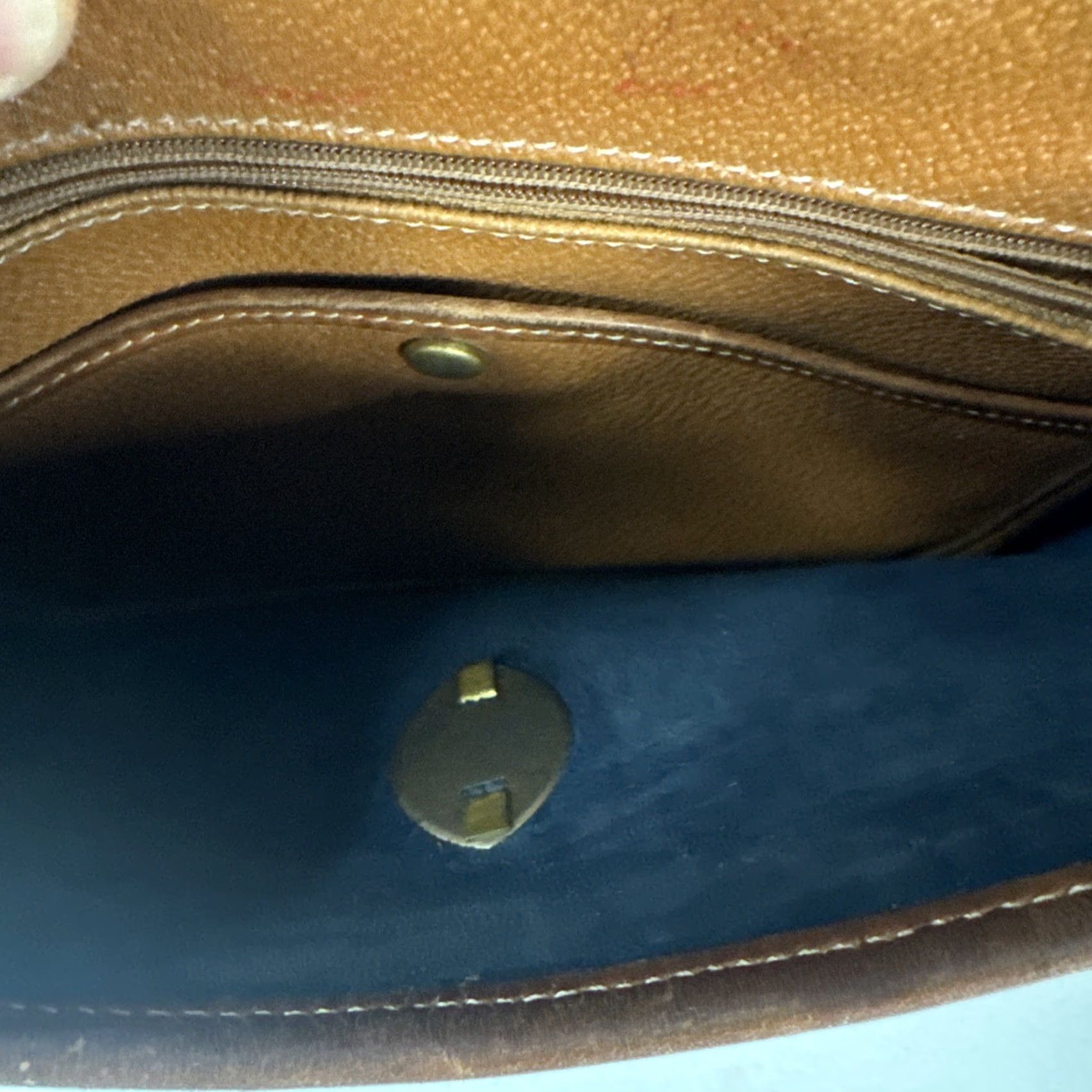 Dooney & Bourke VINTAGE Dooney & Bourke Cavalry Spectator Bag Bucket Bag Black Tan All Weather Leather Women Size ONE SIZE - 5 Thumbnail