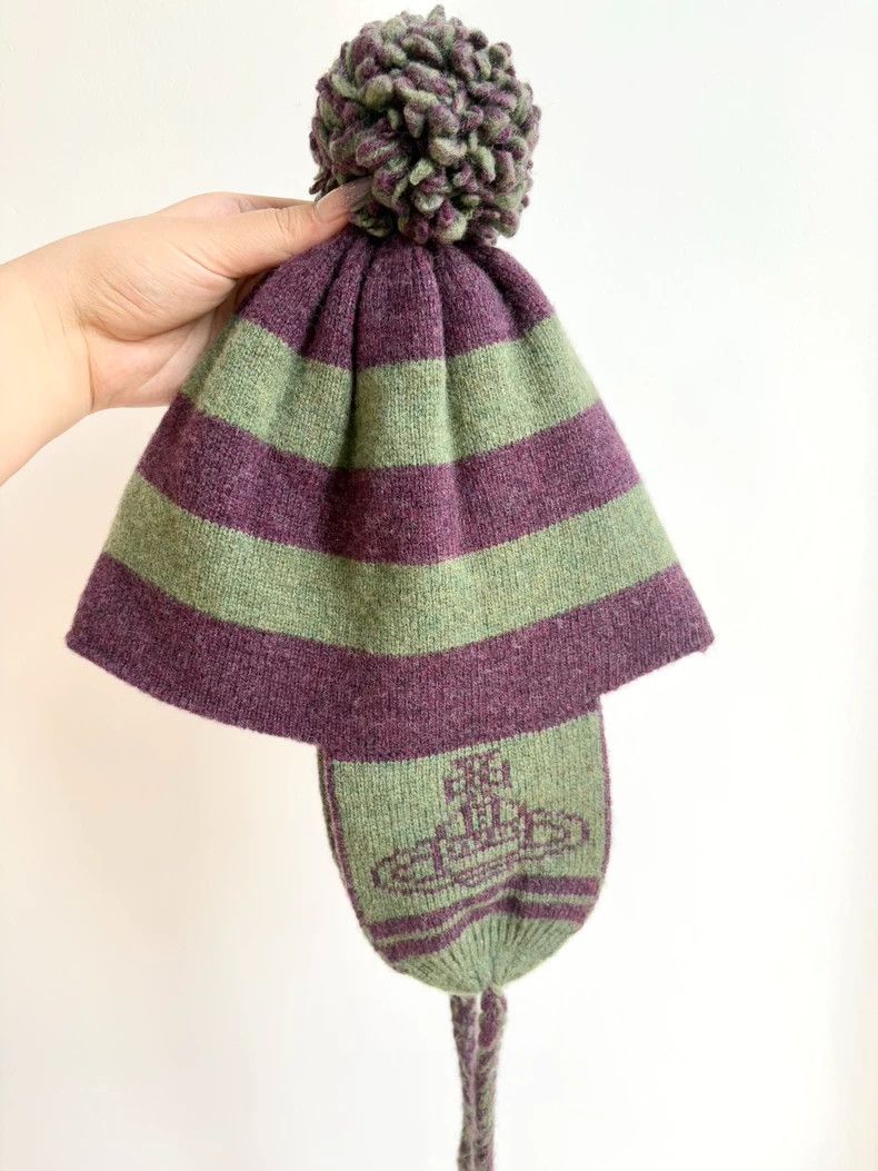 Vivienne Westwood Vivienne Westwood A green striped hat with a hat protectin Size ONE SIZE - 6 Thumbnail