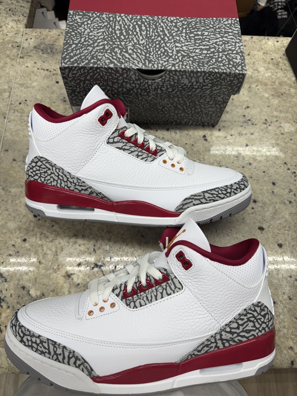 Jordan Brand Jordan 3 Retro Cardinal Reds Size US 10 / EU 43 - 1 Thumbnail