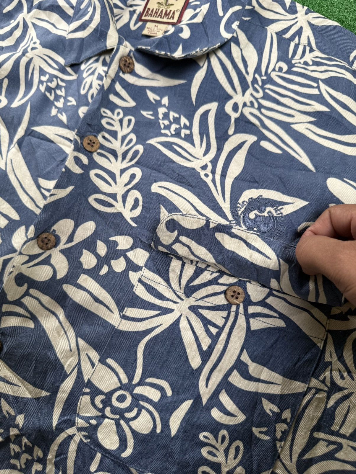 Tommy Bahama Waiʻalae Country Club Hawaii Flap Pocket Button Up Shirt Size US L / EU 52-54 / 3 - 5 Thumbnail