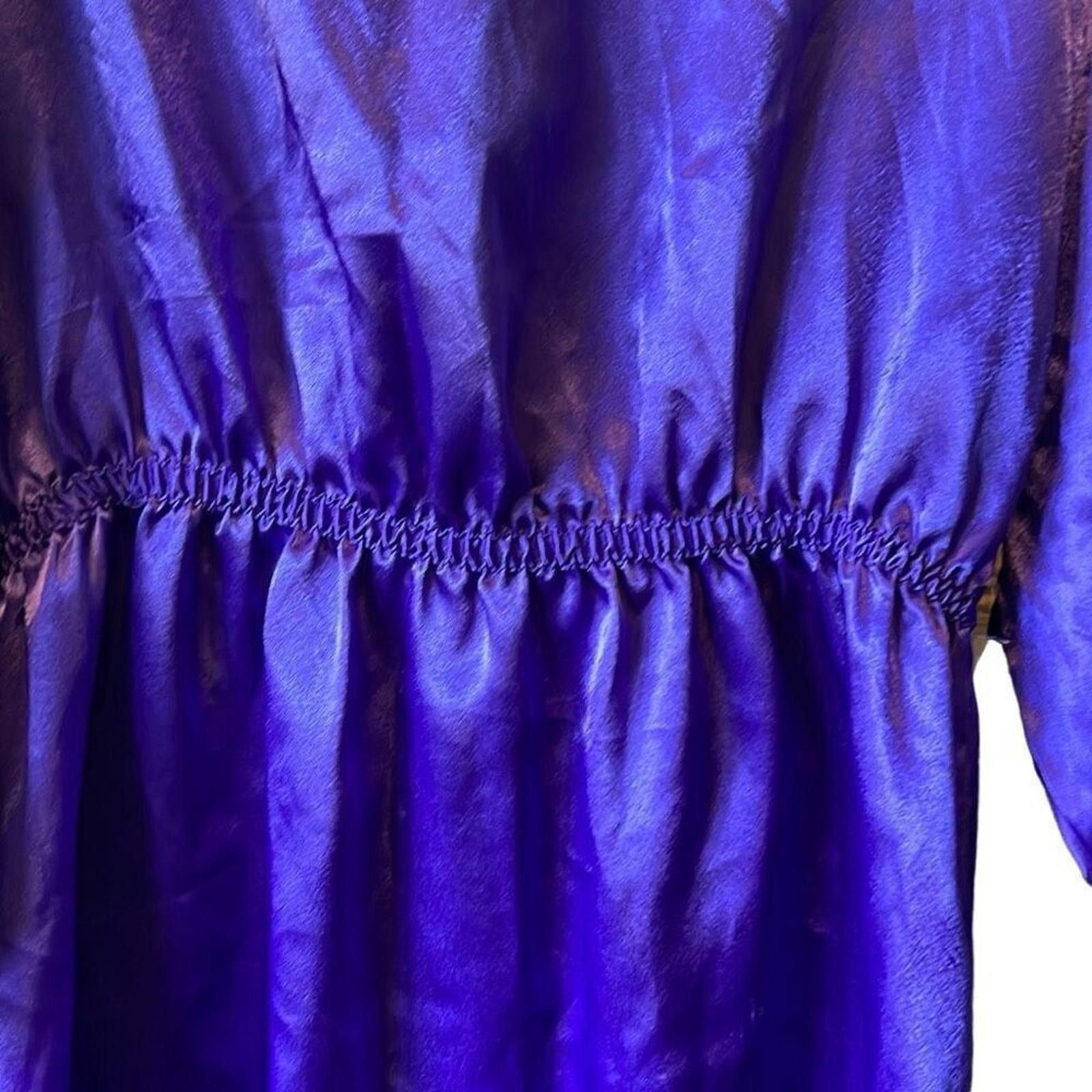 Designer Vintage Victoria's Secret gold label robe purple Size ONE SIZE - 2 Thumbnail