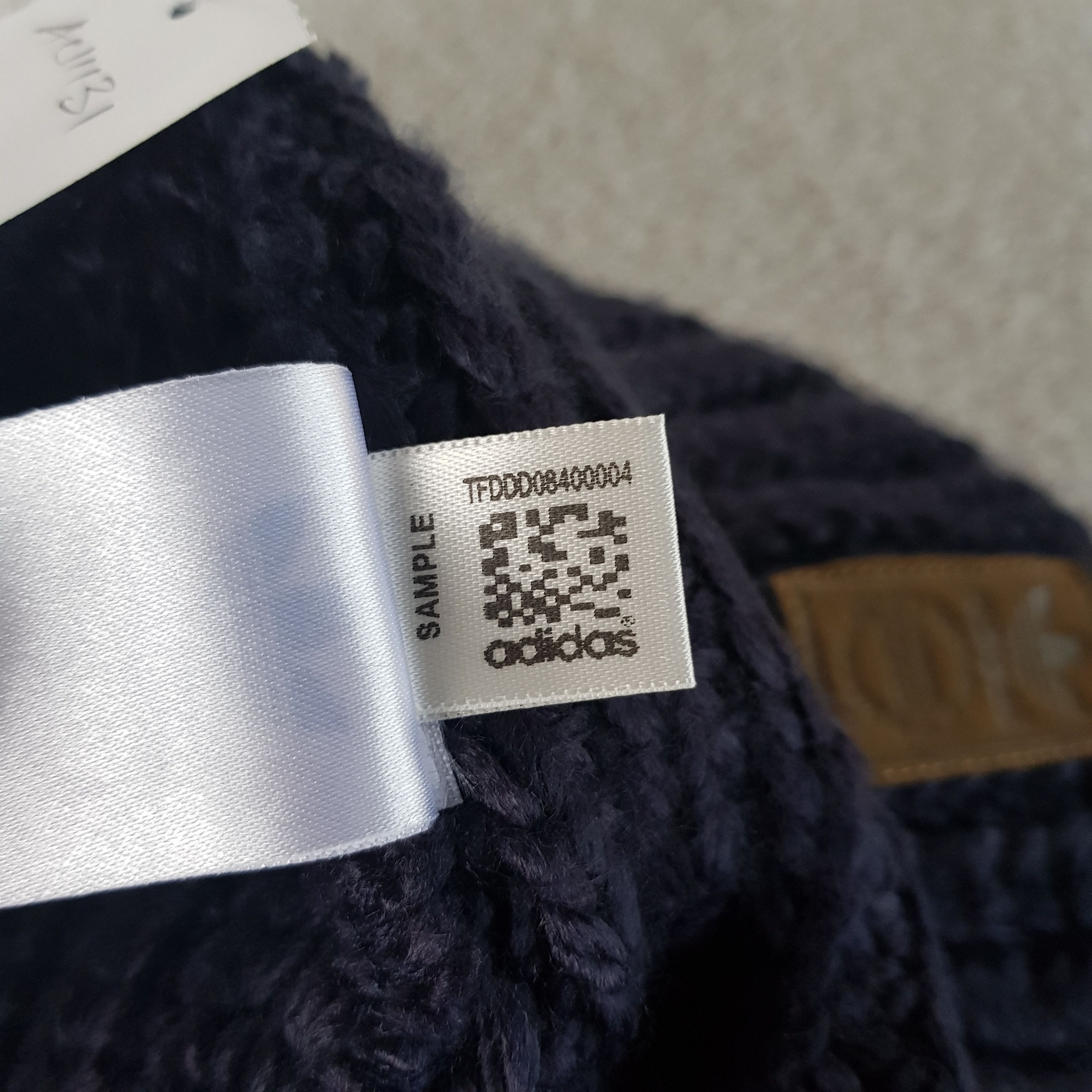 Adidas Vintage Adidas Beanie Cable Knit Aran Isle Crochet Snow Caps Size ONE SIZE - 8 Thumbnail