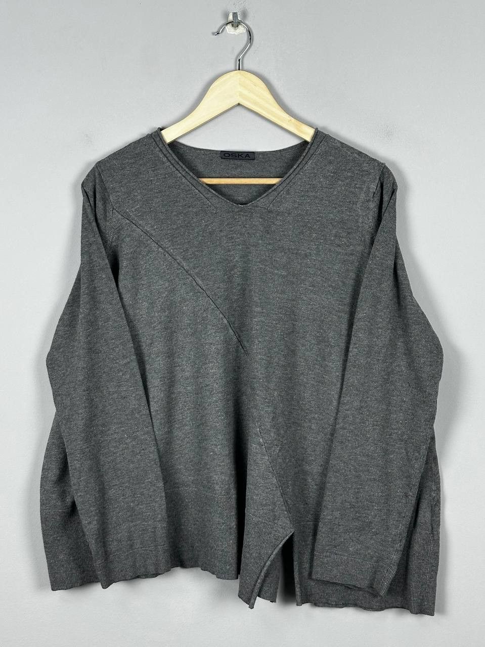 Japanese Brand Vintage Oska Luxury Cotton Asimetric Grey Sweatshirt Size S / US 4 / IT 40 - 1 Thumbnail