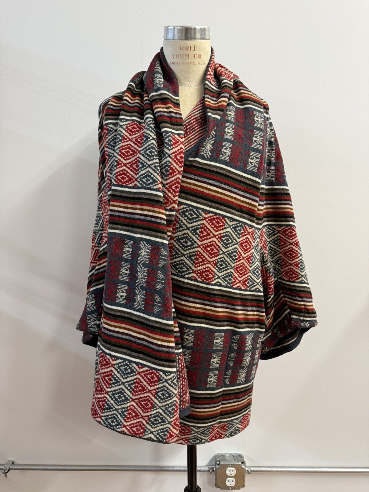 Alexander McQueen Alexander McQueen Lee-Era 100% Wool Jacquard Hooded Poncho Size US M / EU 48-50 / 2 - 5 Thumbnail