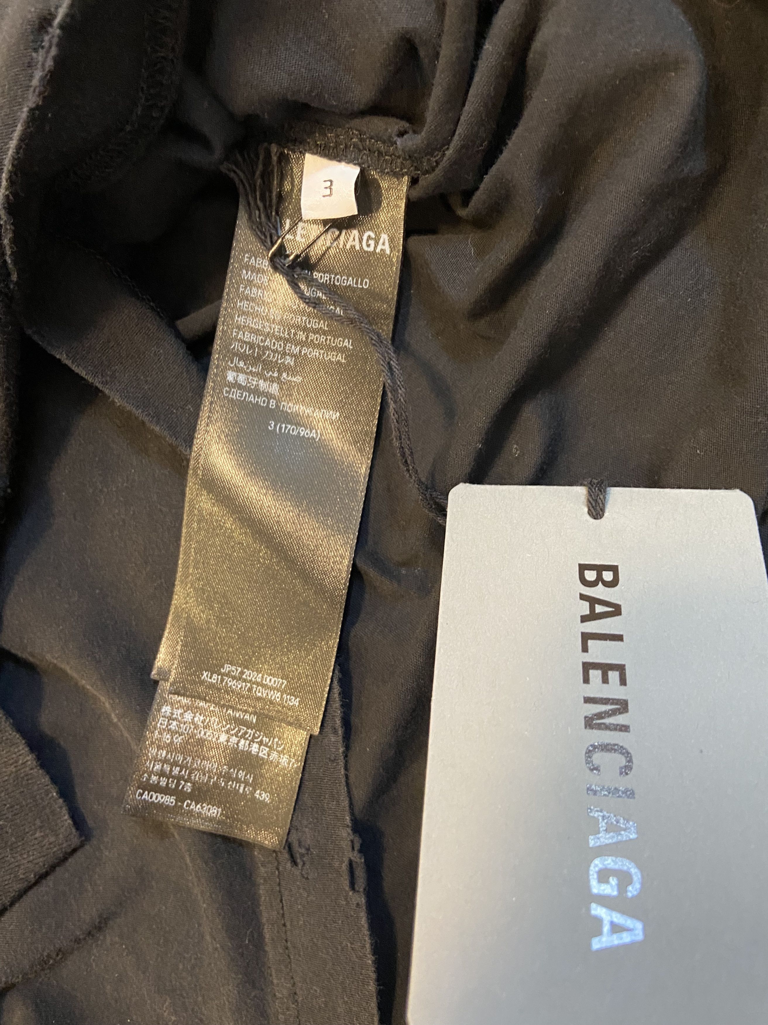 Balenciaga BALENCIAGA MEN'S UNITY LOGO FLAME LONG SLEEVE T-SHIRT Size US L / EU 52-54 / 3 - 6 Thumbnail