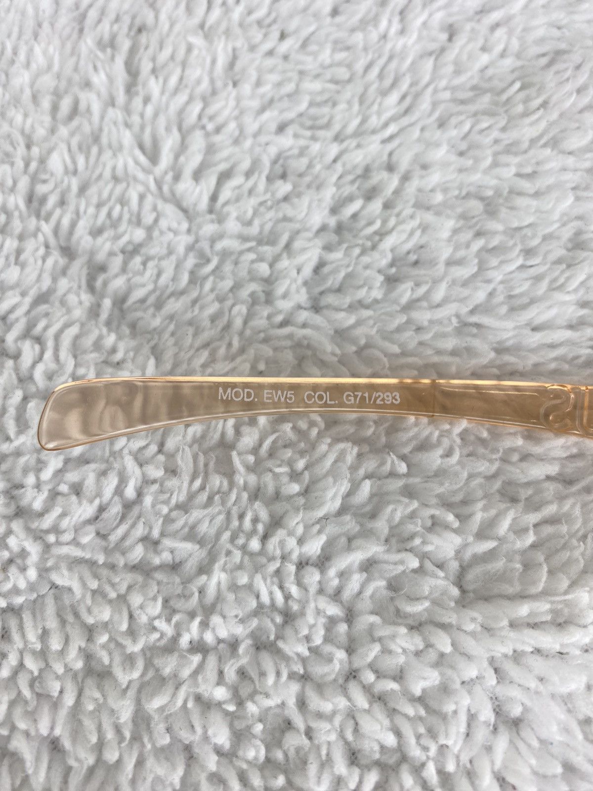 Versus 🔥RARE🔥 Vintage 90s VERSUS by VERSACE Peach Sunglasses Size ONE SIZE - 8 Thumbnail