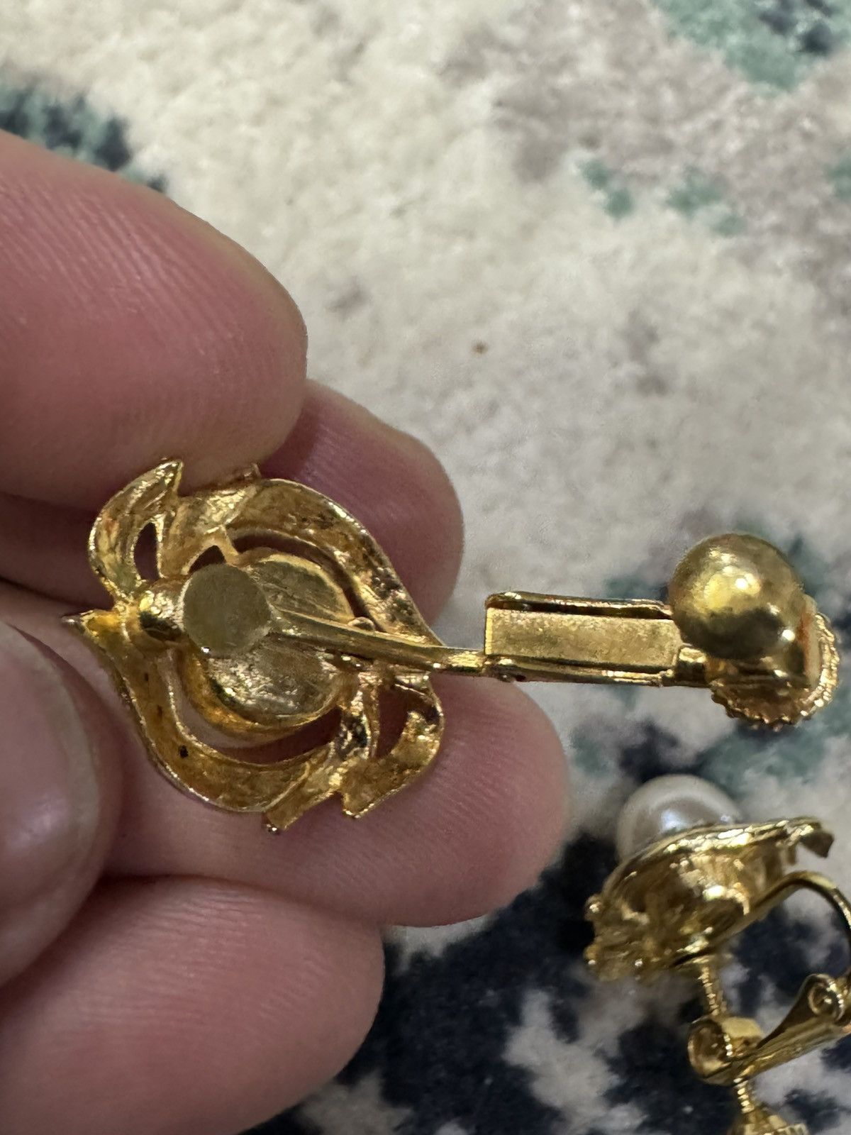 Jewelry VINTAGE FAUX PEARL CLIP ON EARRINGS Size ONE SIZE - 4 Thumbnail