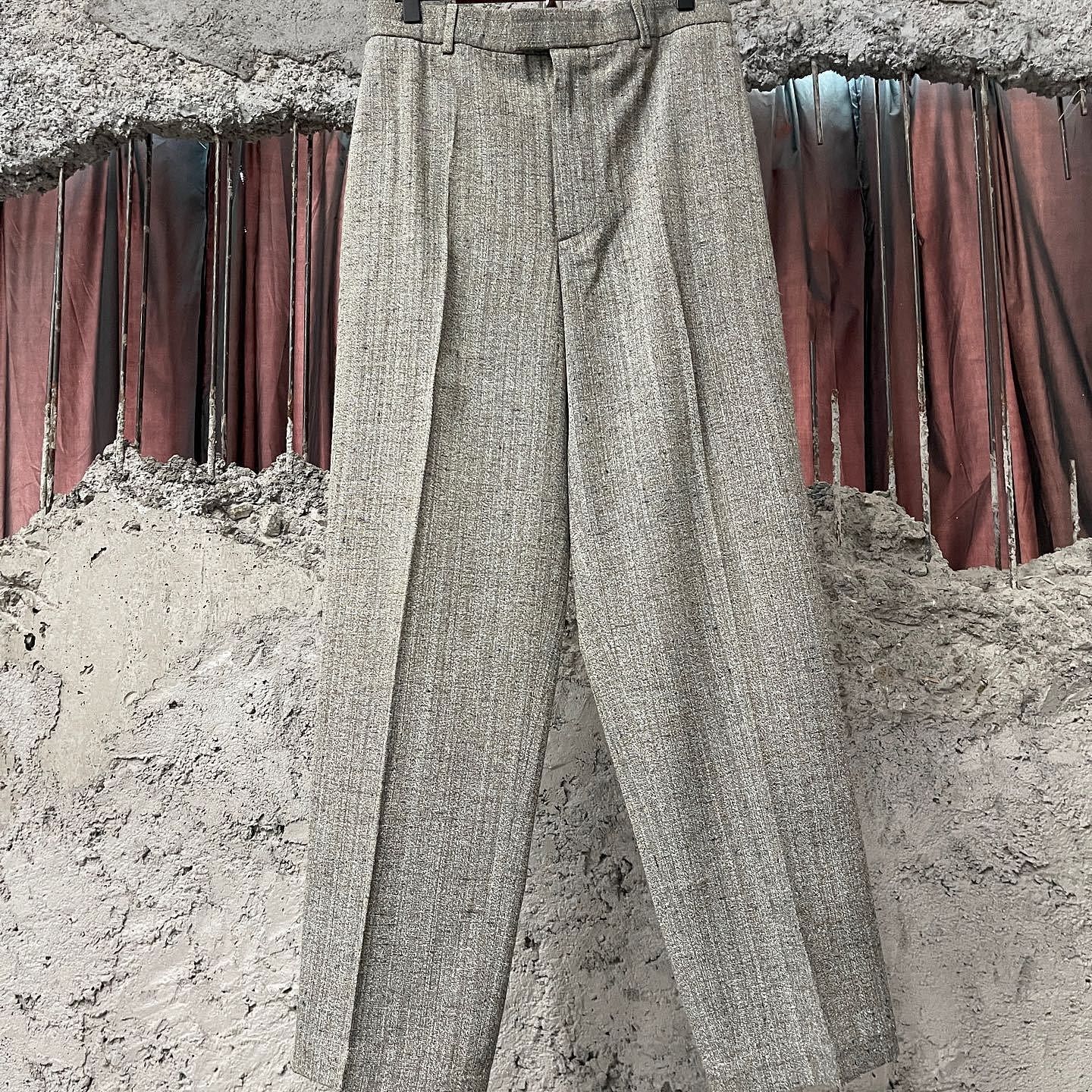 Bottega Veneta Bottega Veneta Herringbone Casual Pants Size 30 Size US 30 / EU 46 - 1 Thumbnail