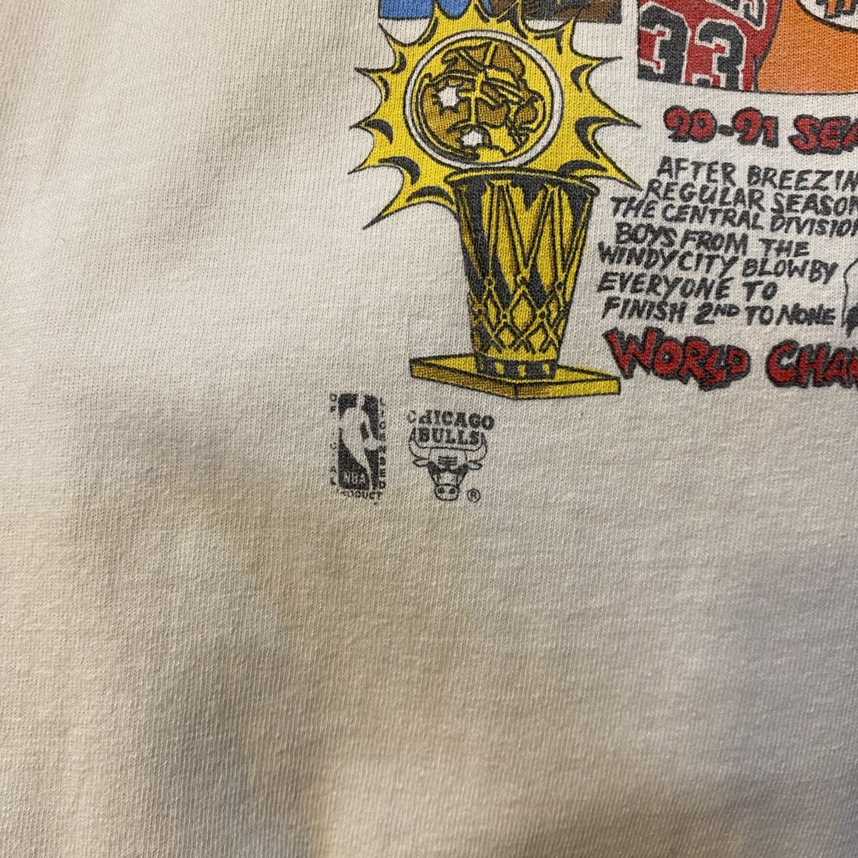 NBA Vintage Chicago Bulls 1993 Caricature Size US L / EU 52-54 / 3 - 7 Thumbnail