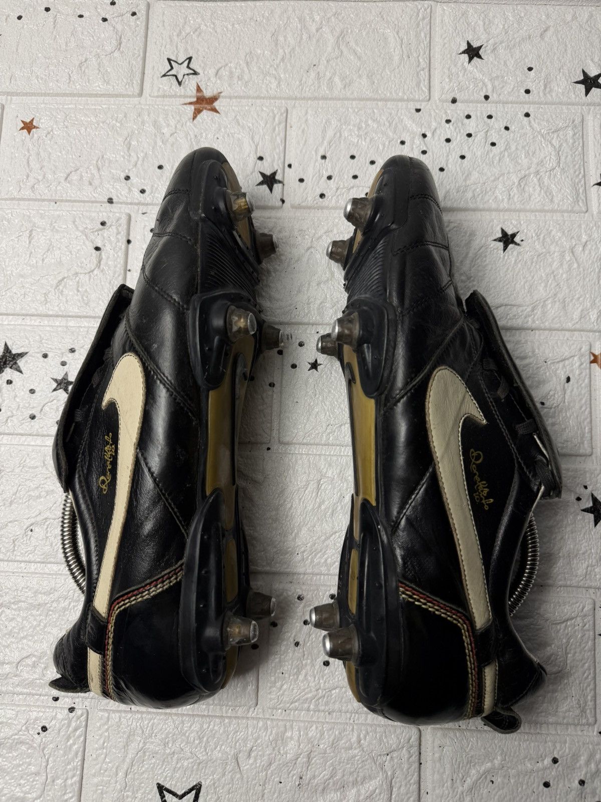 Nike Nike Tiempo R10 Ronaldinho SG 2006 US12.5 UK11.5 EUR47 Size US 12.5 / EU 45-46 - 12 Thumbnail