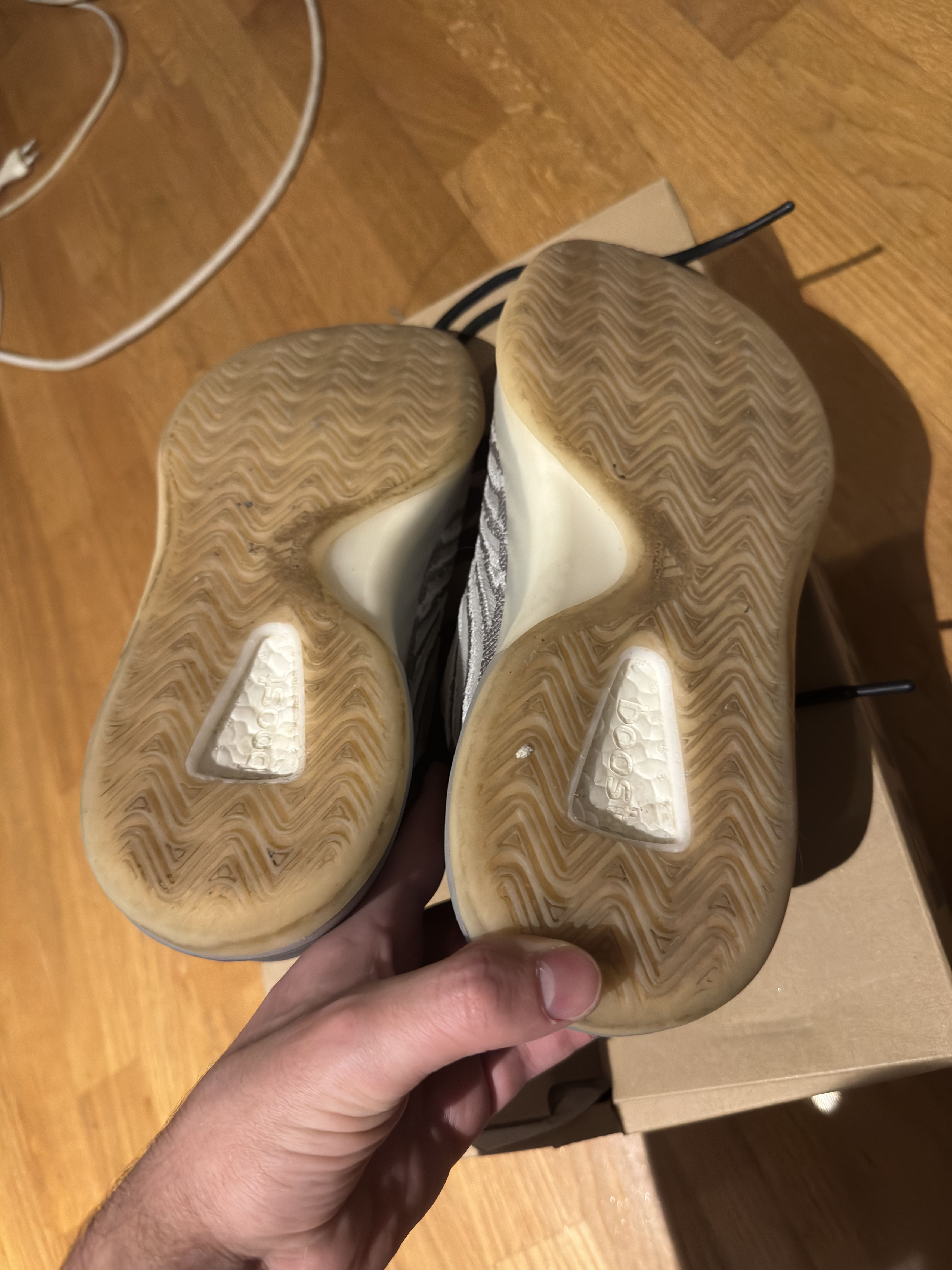 Yeezy Yeezy Qntm Lifestyle Size US 9.5 / EU 42-43 - 5 Thumbnail