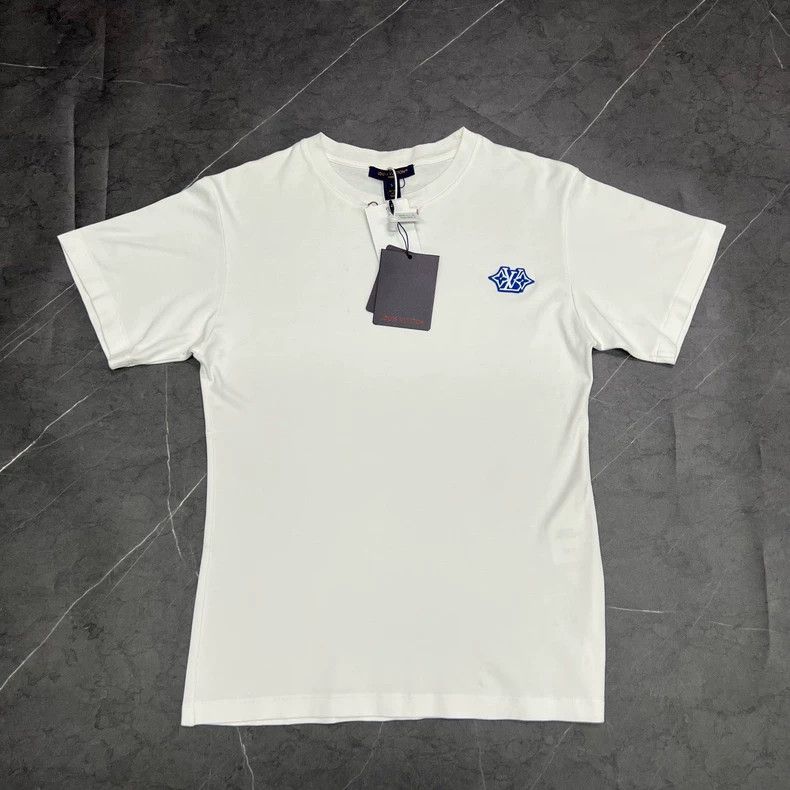 Louis Vuitton Louis Vuitton Logo Short Sleeve T-shirt-yf Size US S / EU 44-46 / 1 - 1 Thumbnail