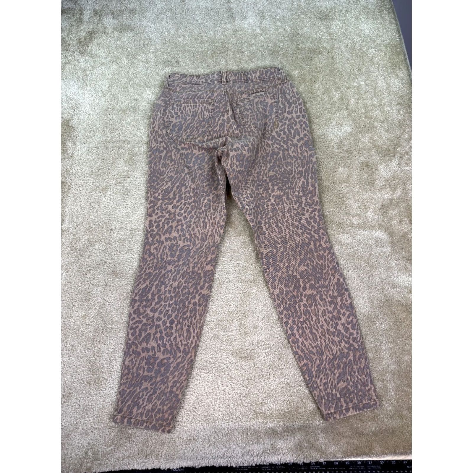 Style & Co Style & Co Women Skinny Jeans Leopard Print Brown Size 4 Stretch Curvy-Fit Size 27" / US 4 / IT 40 - 4 Thumbnail