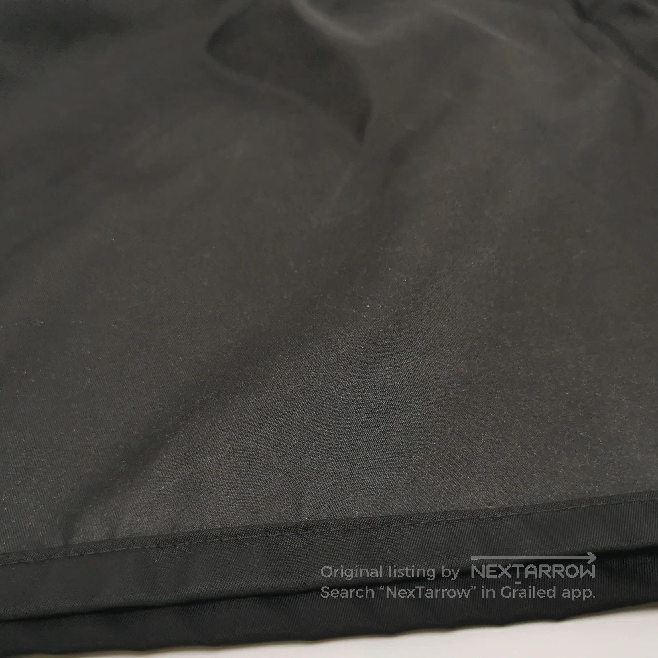 Prada Prada Solid Color Triangle Logo Shorts . Size 39" - 5 Thumbnail