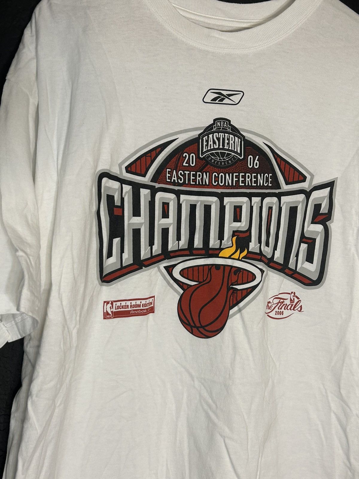 Reebok Reebok NBA 2006 Miami Heat Champions Official Shirt Size US XL / EU 56 / 4 - 2 Thumbnail
