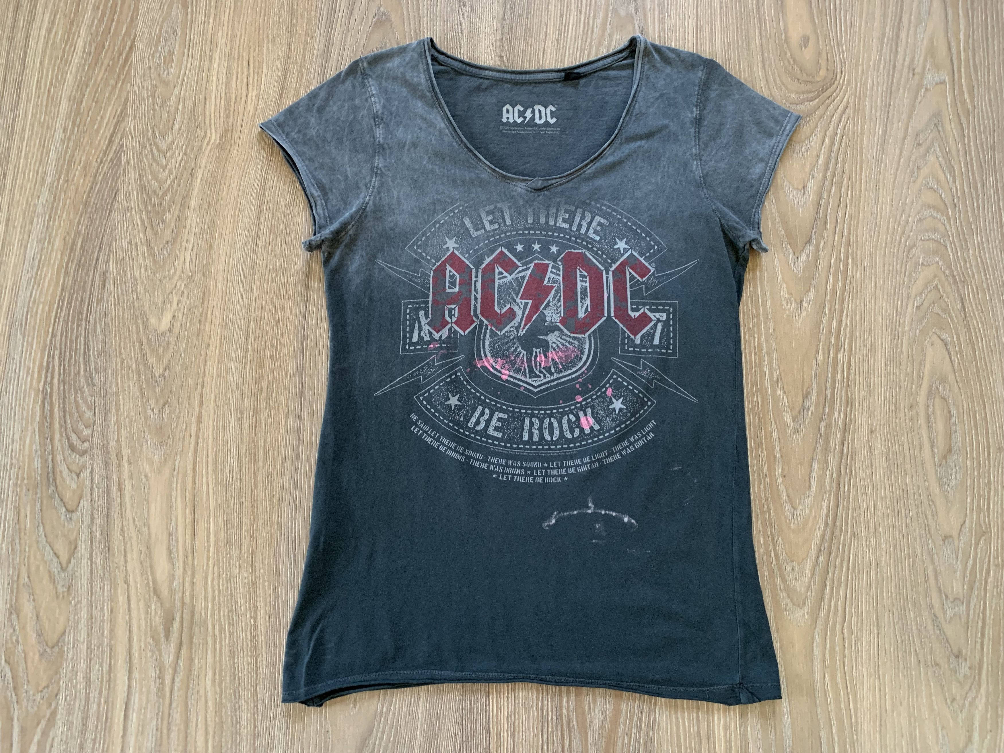 AC/DC × Band Tees 2020 Ac/Dc Let There Be Rock Printed T-Shirt Size US S / EU 44-46 / 1 - 2 Thumbnail