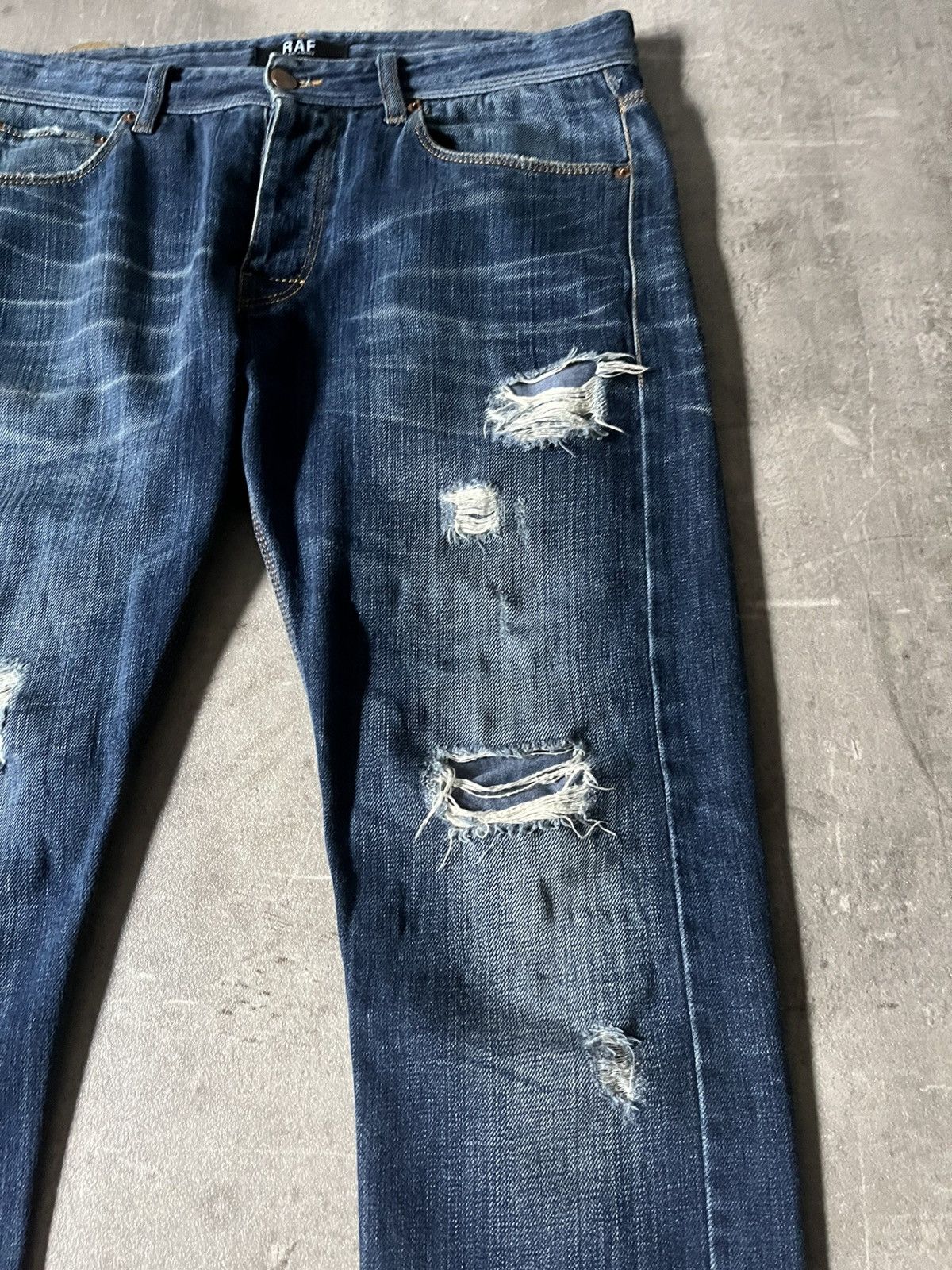 Raf Simons × Raf by Raf Simons Raf by Raf Simons distressed jeans very rare navy Size US 32 / EU 48 - 4 Thumbnail