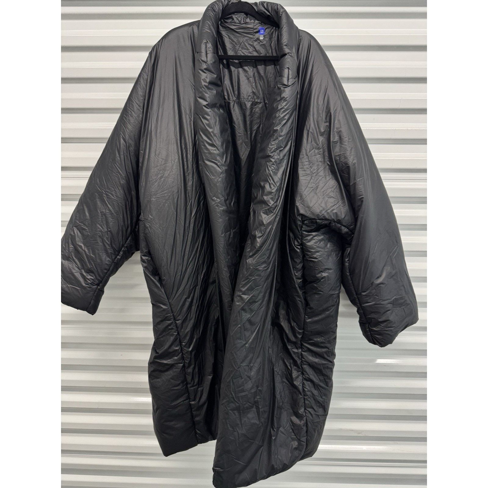 Yeezy YGEBB Yeezy Gap Long Round Jacket Black Large (Exclusive) Size US L / EU 52-54 / 3 - 1 Thumbnail