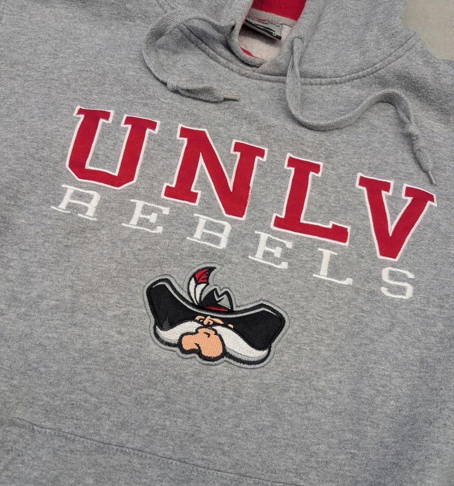 NCAA Y2K UNLV Rebels NCAA Gray and Red Hoodie Size US M / EU 48-50 / 2 - 2 Thumbnail