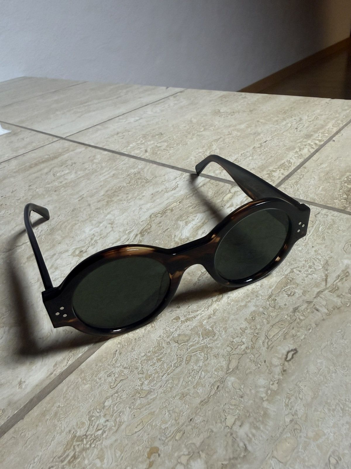 Celine Celine CL40152I Round Tortoise Sunglasses Made in Italy Size ONE SIZE - 1 Thumbnail