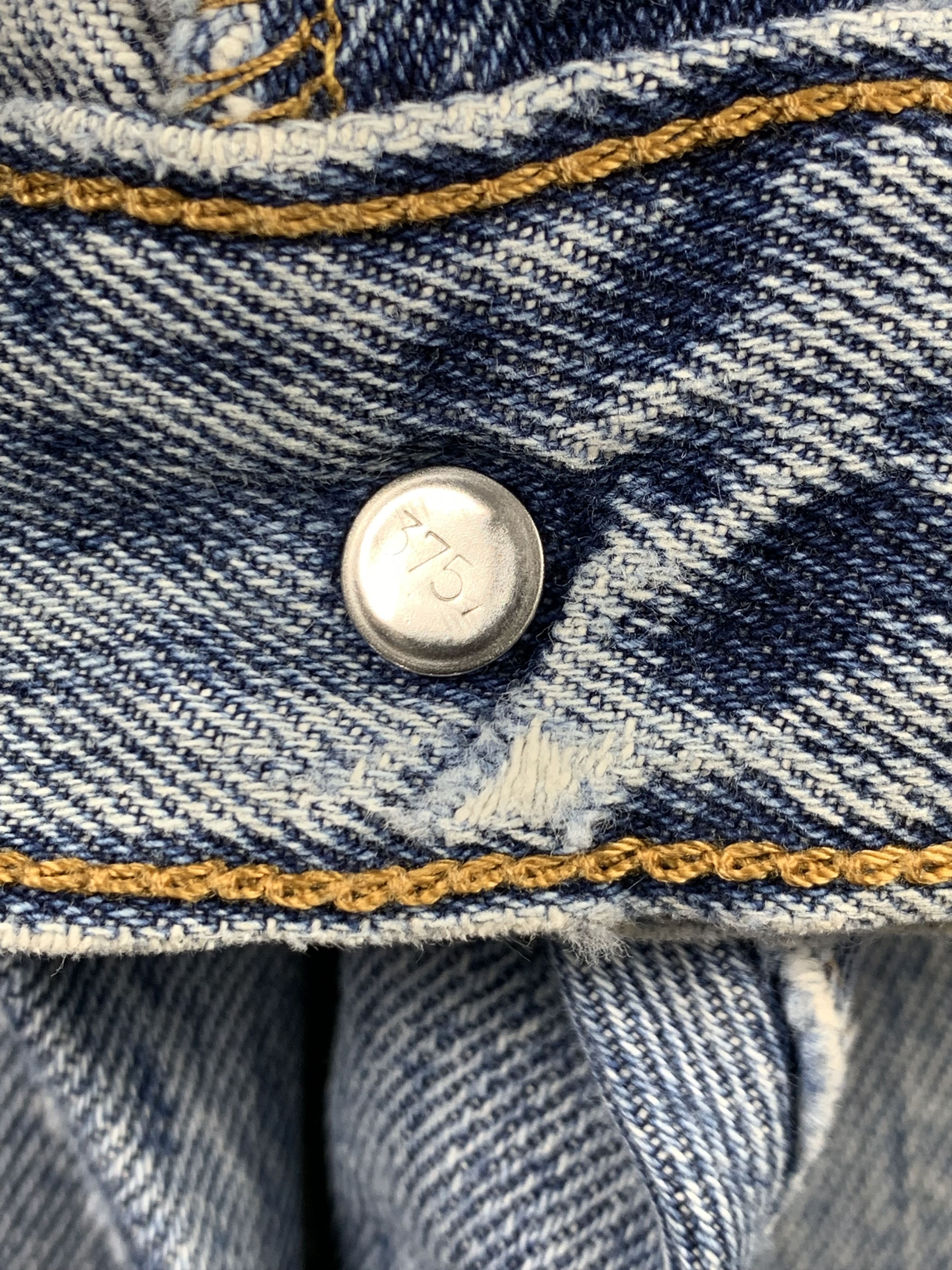 Levi's Vintage Levis 501 Faded Blue Jeans DP2197 Size US 33 - 13 Thumbnail