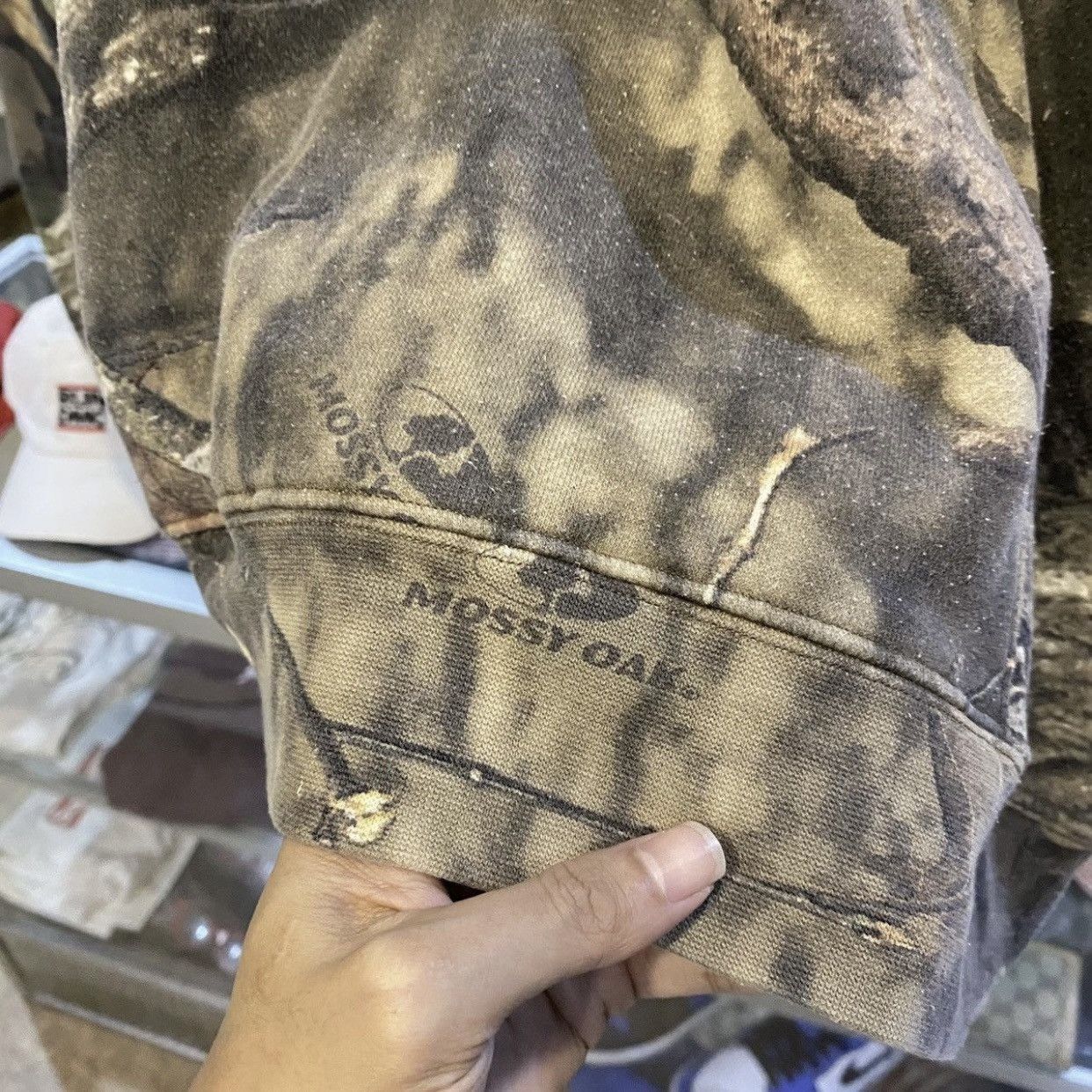 Cabelas CABELA'S Vintage RealTree Camo Spellout Pullover Hoodie Size US XXL / EU 58 / 5 - 5 Thumbnail