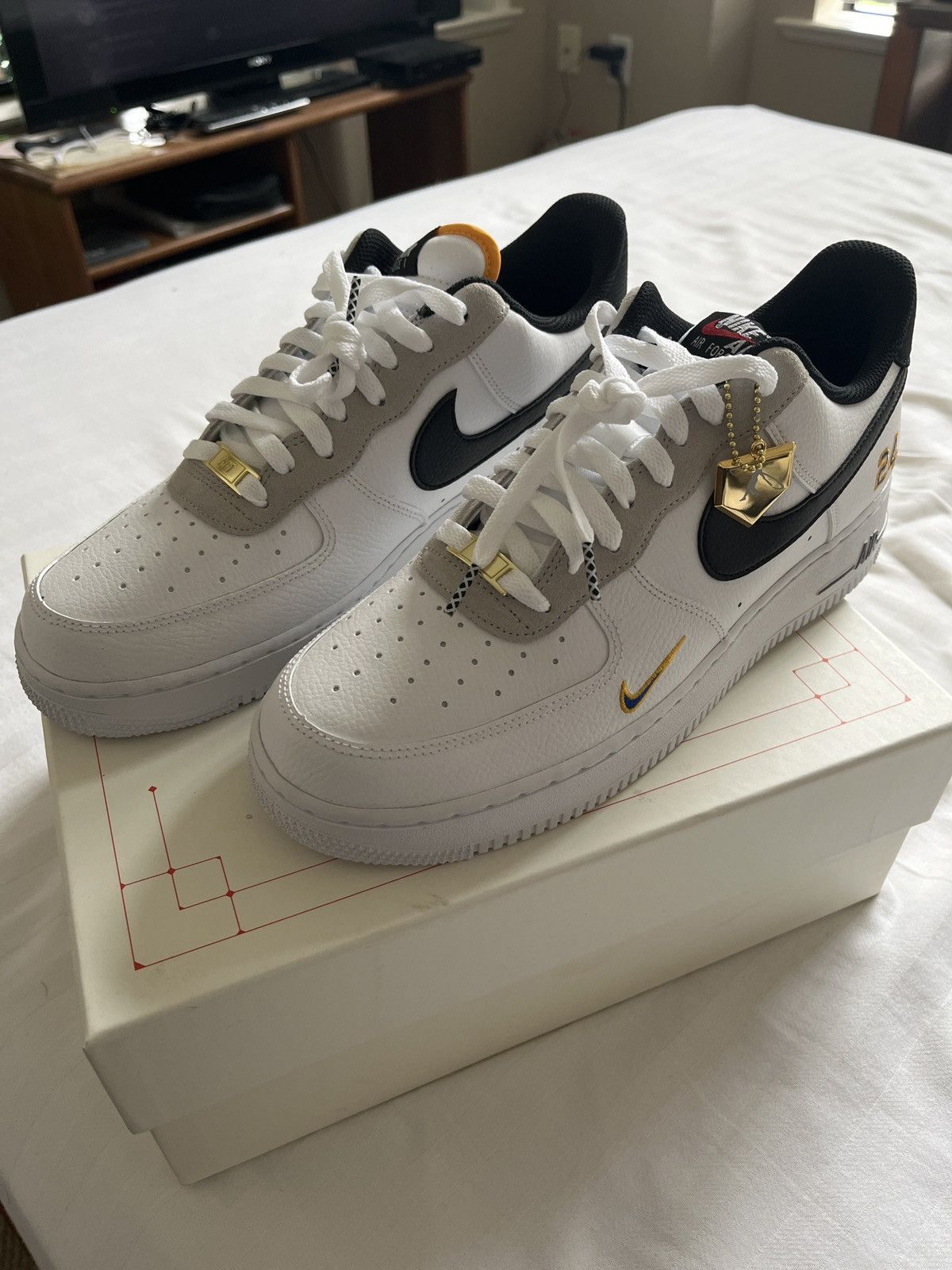 Nike Nike Ken Griffey Jr. x AF1 07 LV8 Jr. & Sr. Size US 11 / EU 44 - 1 Thumbnail