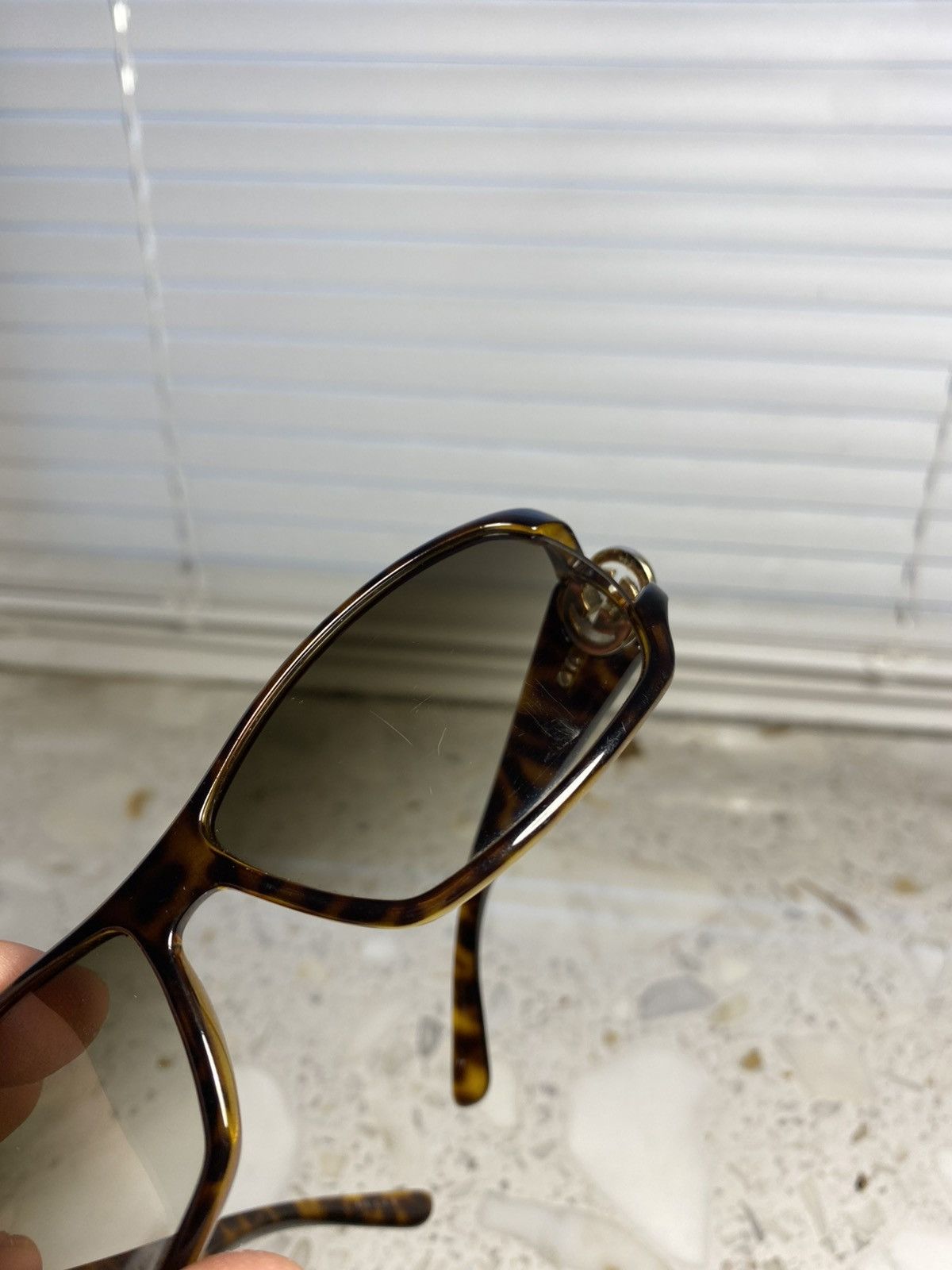 Gucci Diamonds Logo GG Vintage Gucci Sunglasses Size ONE SIZE - 9 Thumbnail