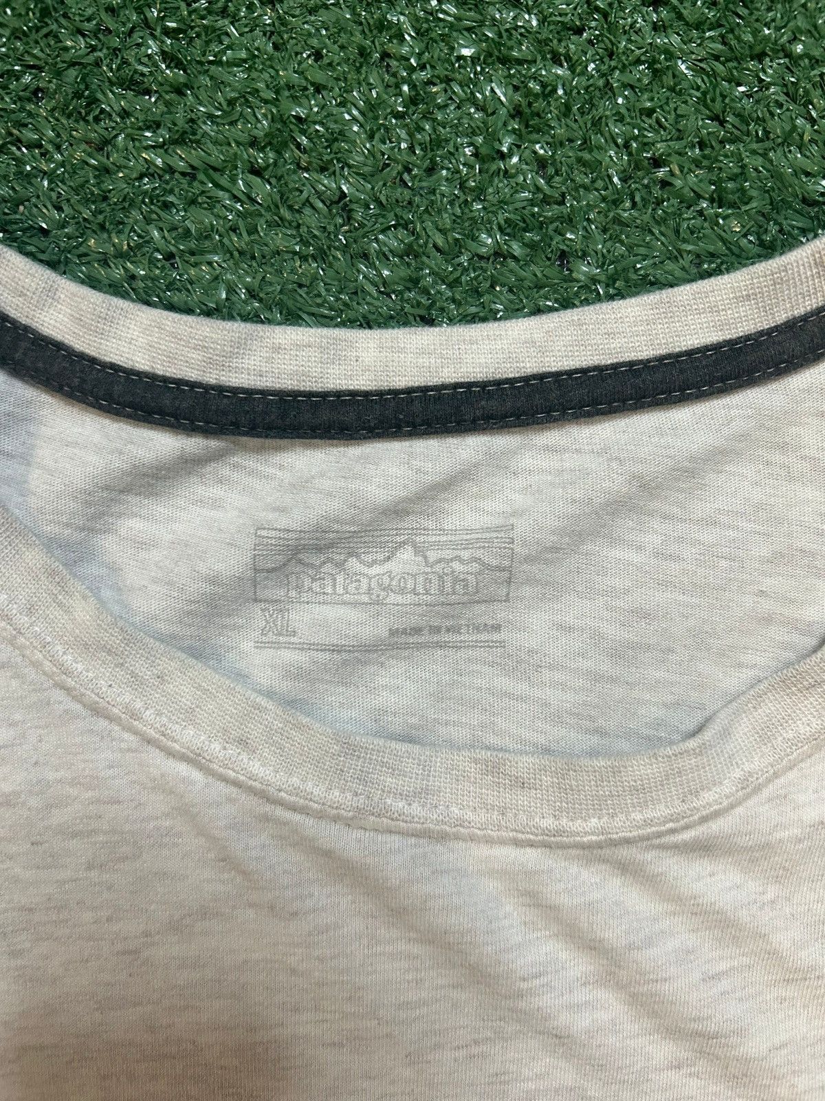 Patagonia Patagonia light gray tee Size US XL / EU 56 / 4 - 5 Thumbnail