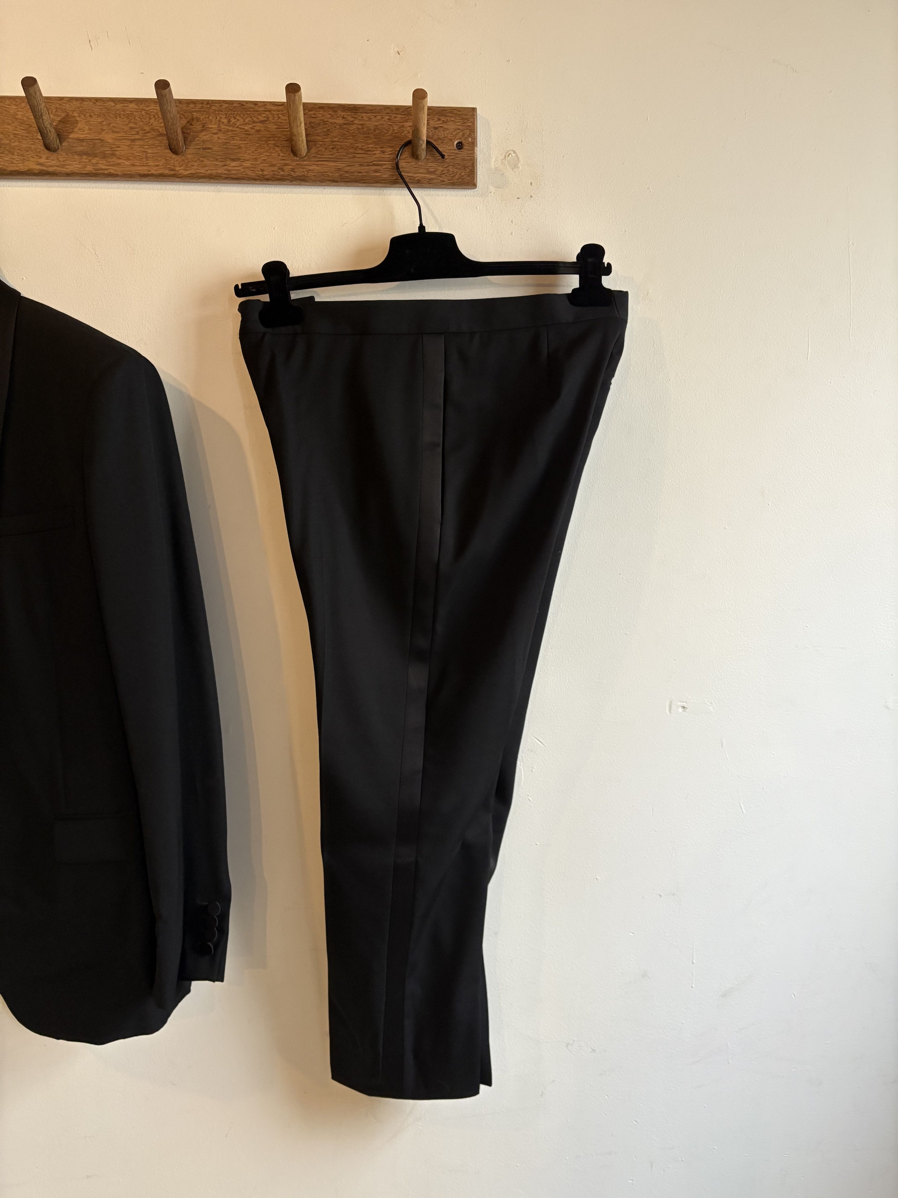 Saint Laurent Paris Saint Laurent Hedi Slimane 2 Piece Tuxedo Suit Size 50R - 14 Thumbnail