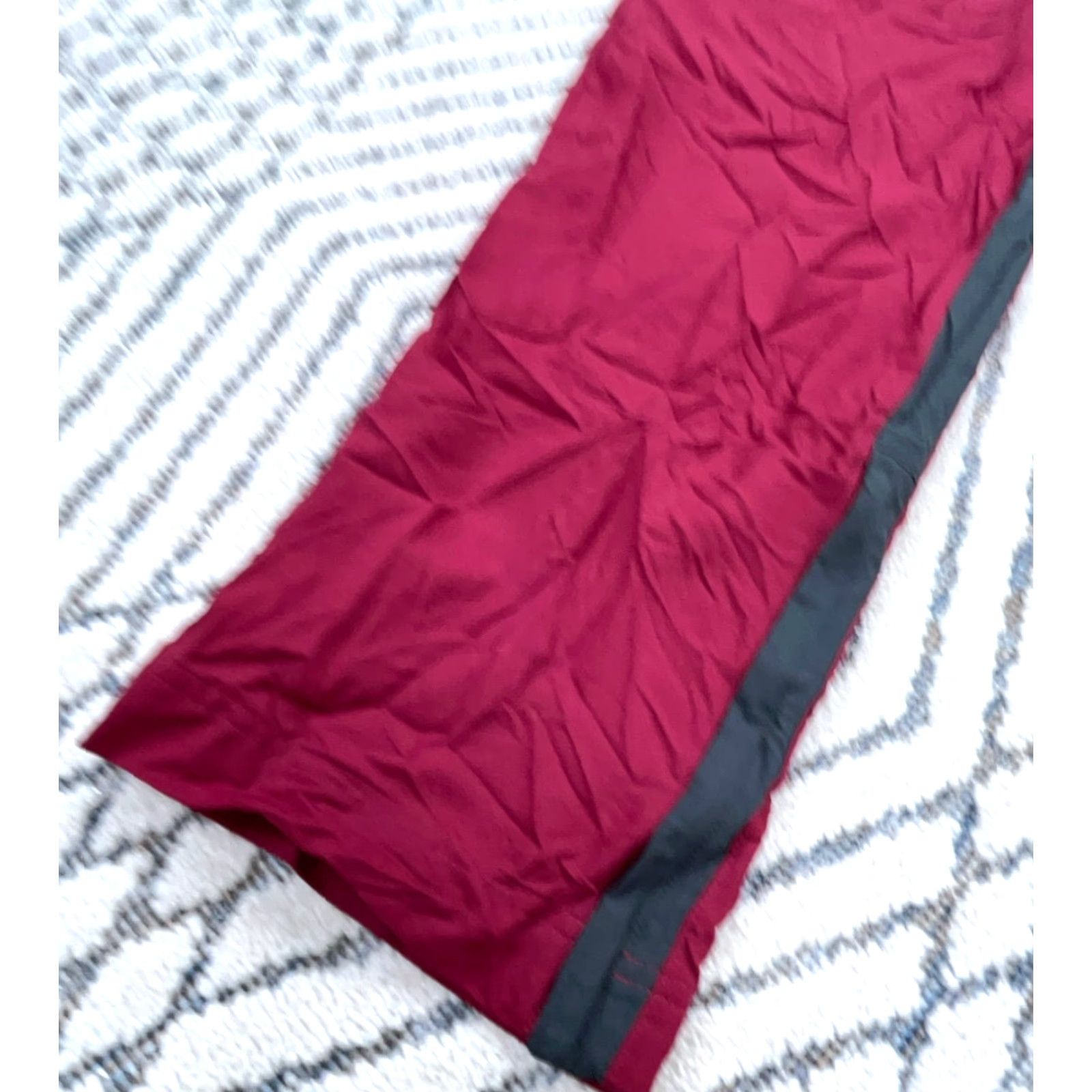 Nike Nike Pants Women XL Red Gray Track Pants Windbreakers Joggers Dri Fit Unlined Size 40" / US 18 - 5 Thumbnail