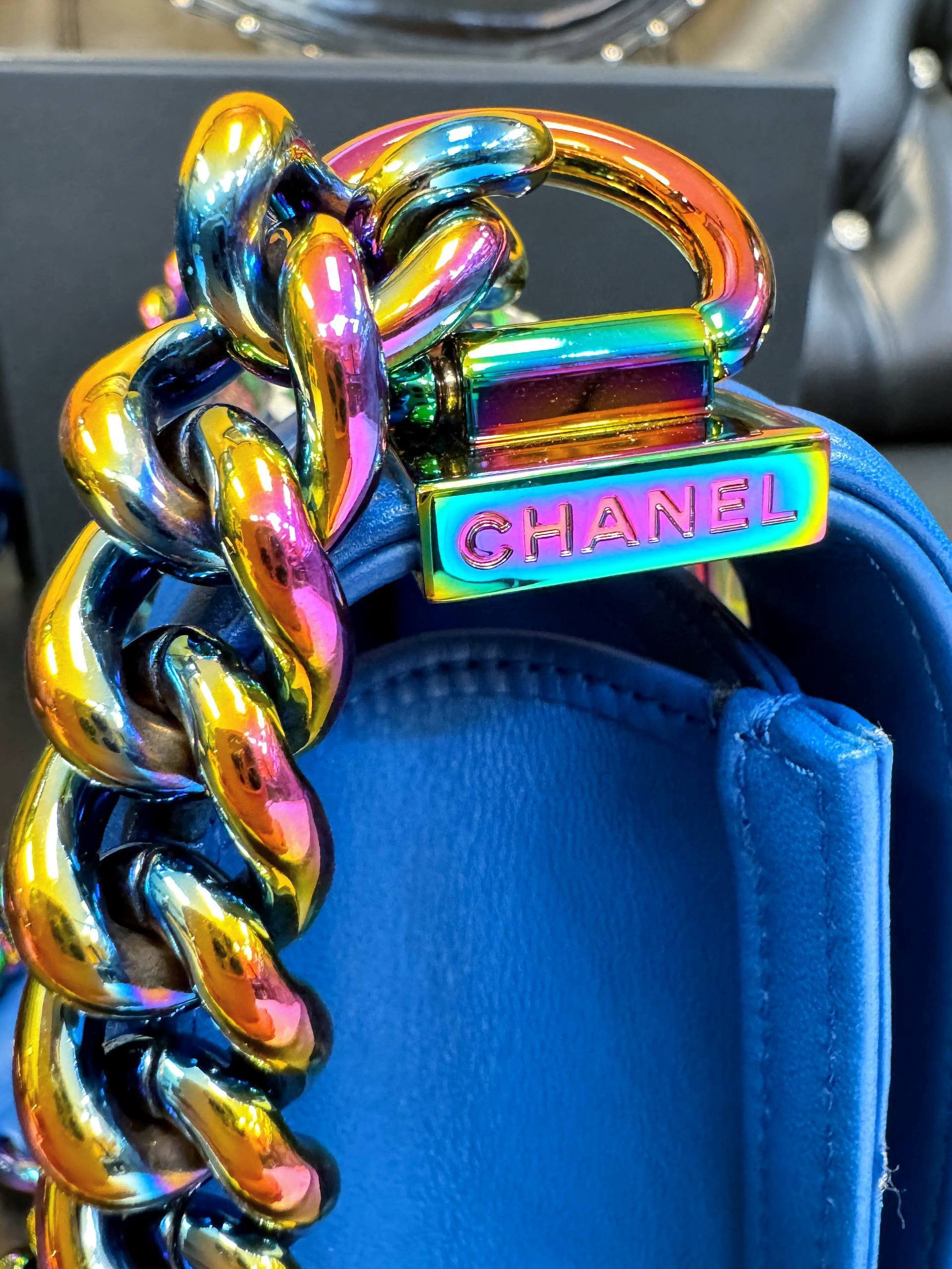 Chanel Chanel Old Small Boy Flap Bag Blue Rainbow Woven PVC Size ONE SIZE - 6 Thumbnail